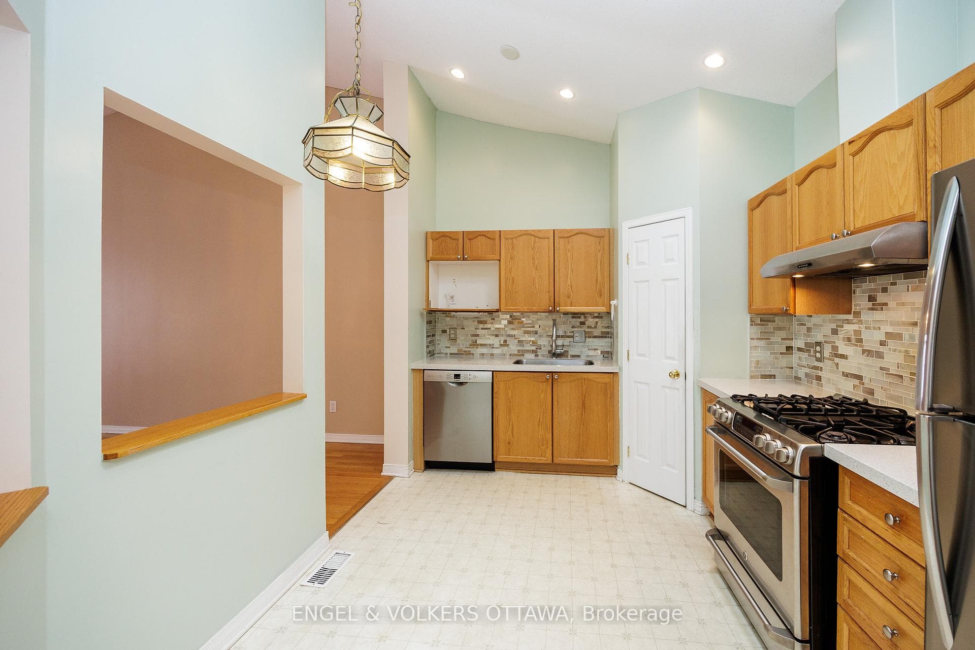 34 Briardale Crescent photo 23