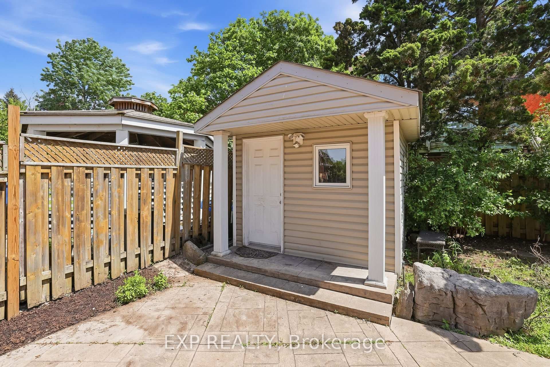 467 Delaney Drive photo 44
