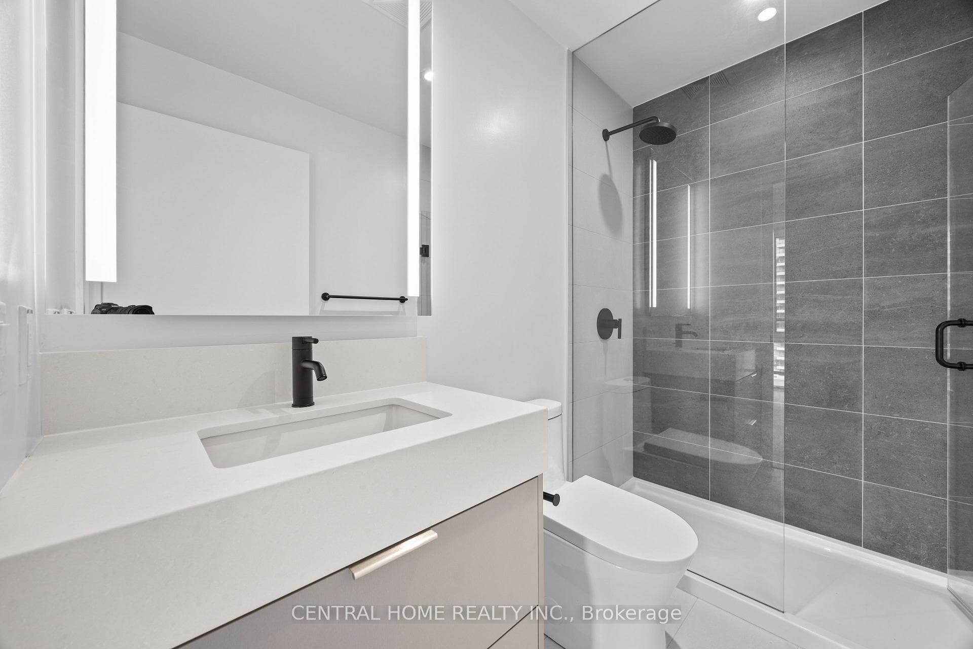 308 Jarvis Street Unit 1207 photo 15