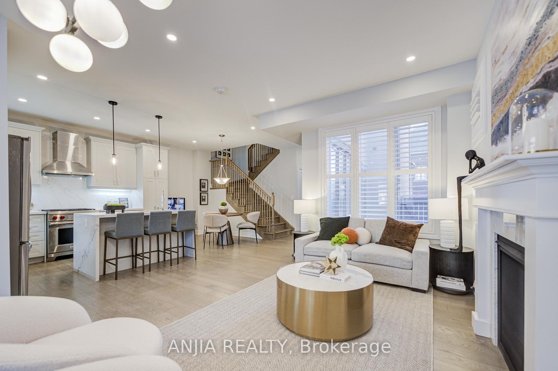 35 York Downs Boulevard photo 13