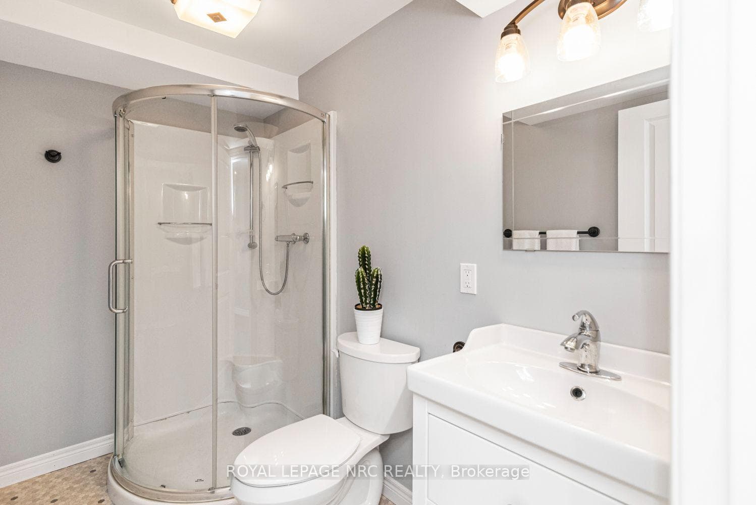 Basement 3 pc bathroom