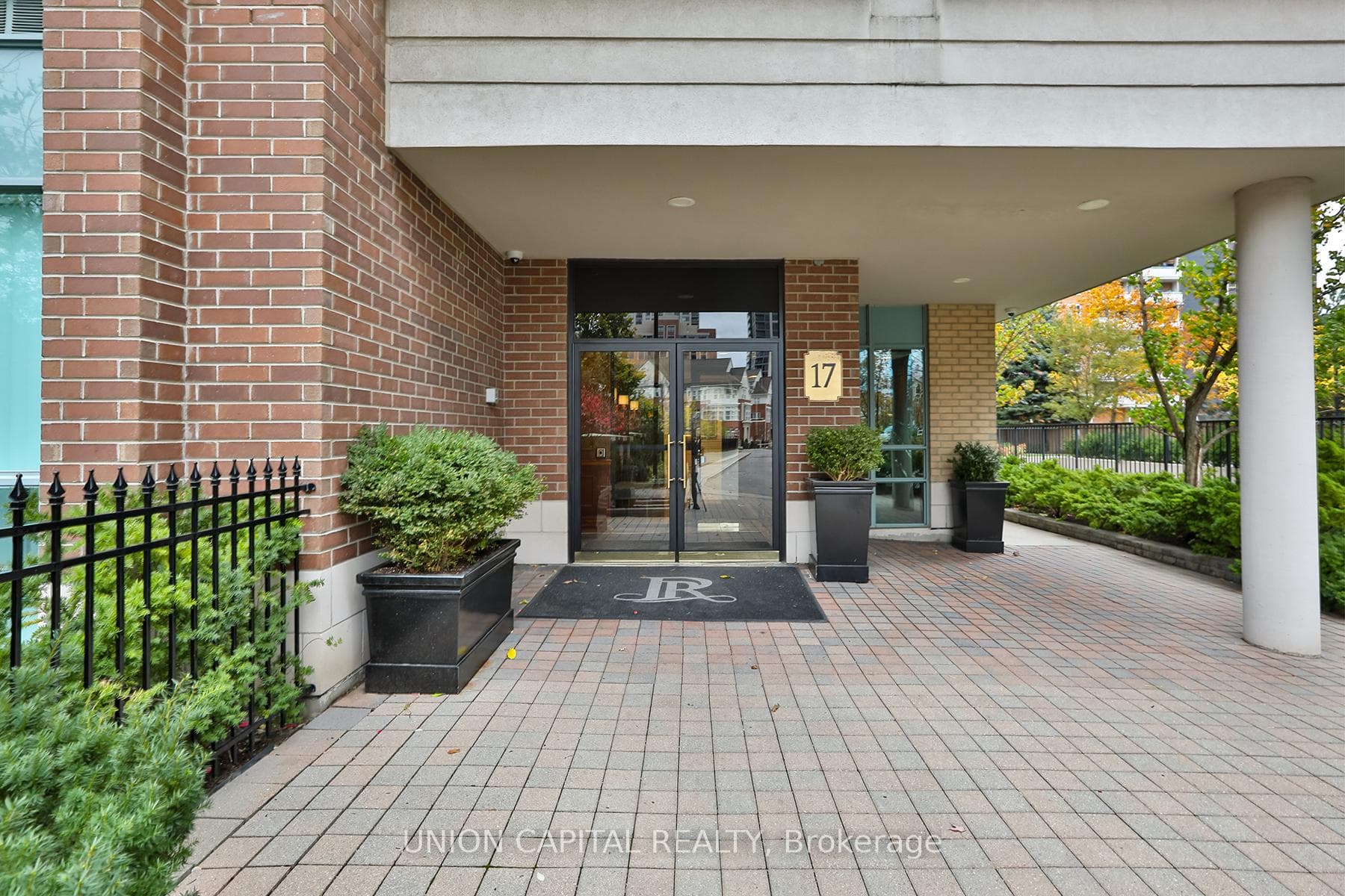 17 Michael Power Place Unit 710 photo 28