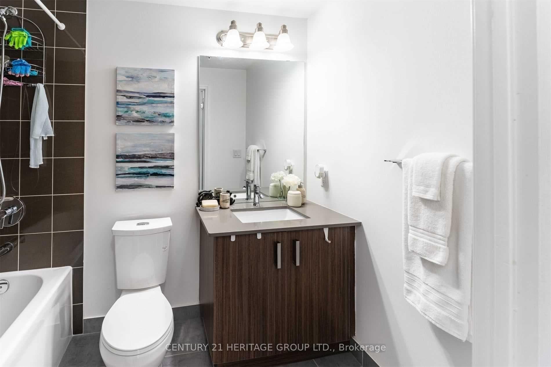 11611 Yonge Street Unit 319 photo 15