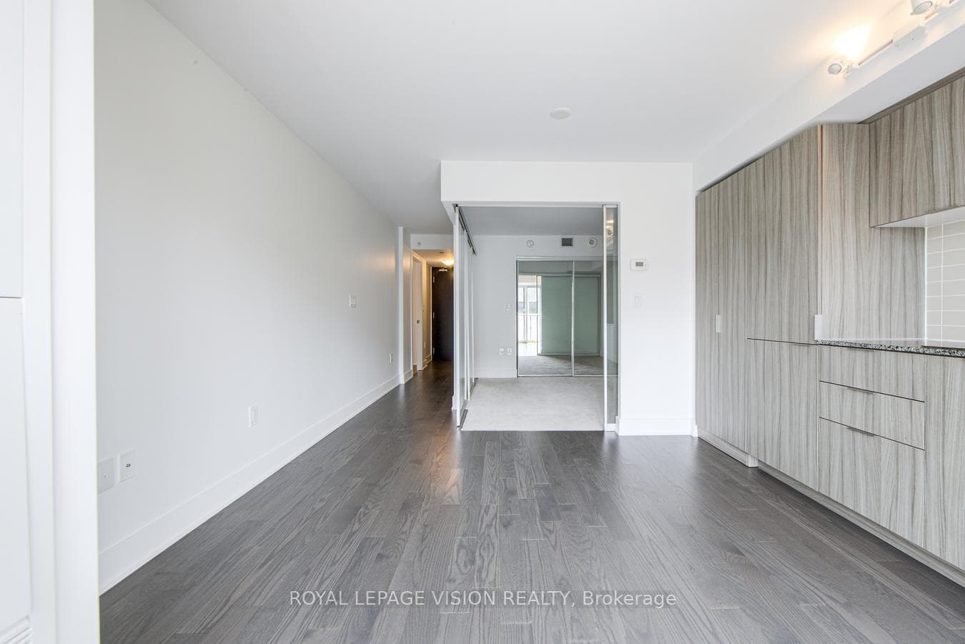 955 Bay Street Unit 2112 photo 12
