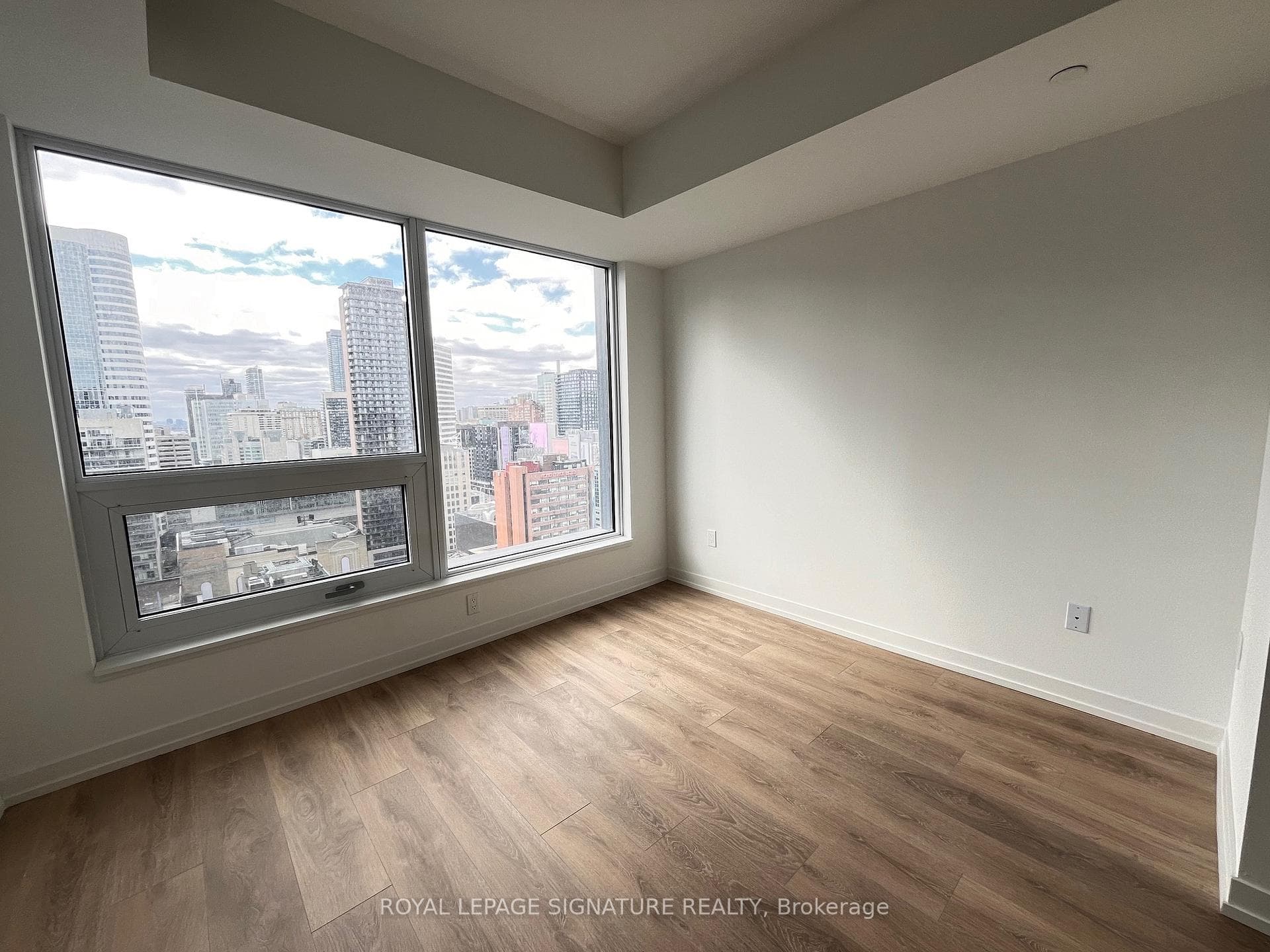 82 Dalhousie Street Unit 3111 photo 3