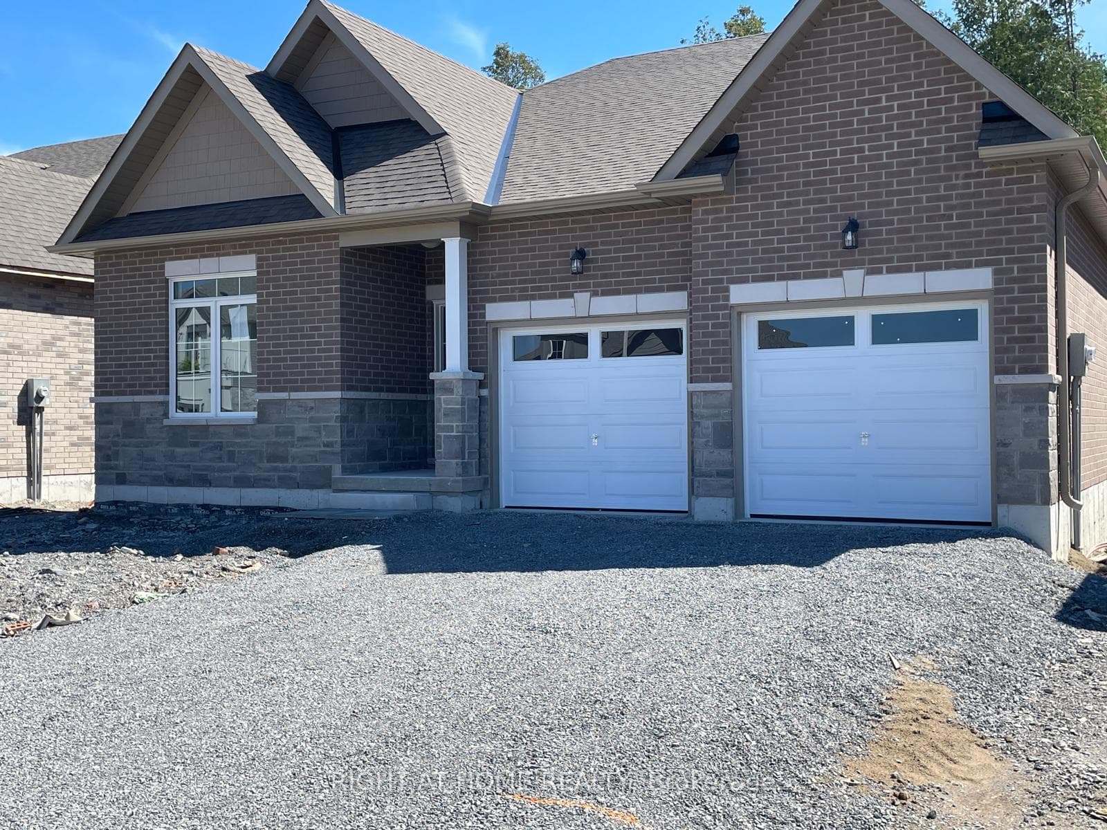 45 Hillcroft Way photo 1