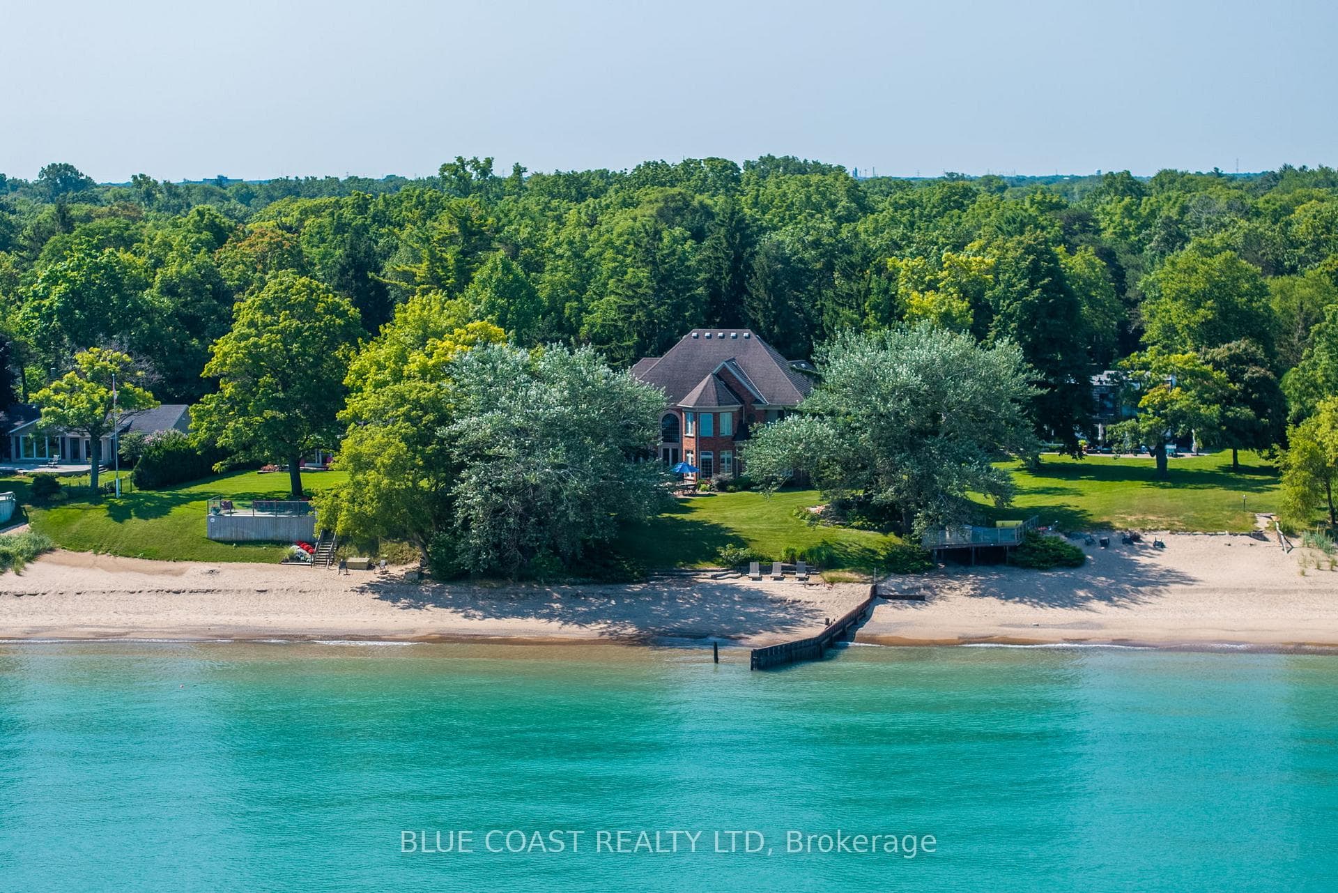 920 Lakeshore Road photo 2