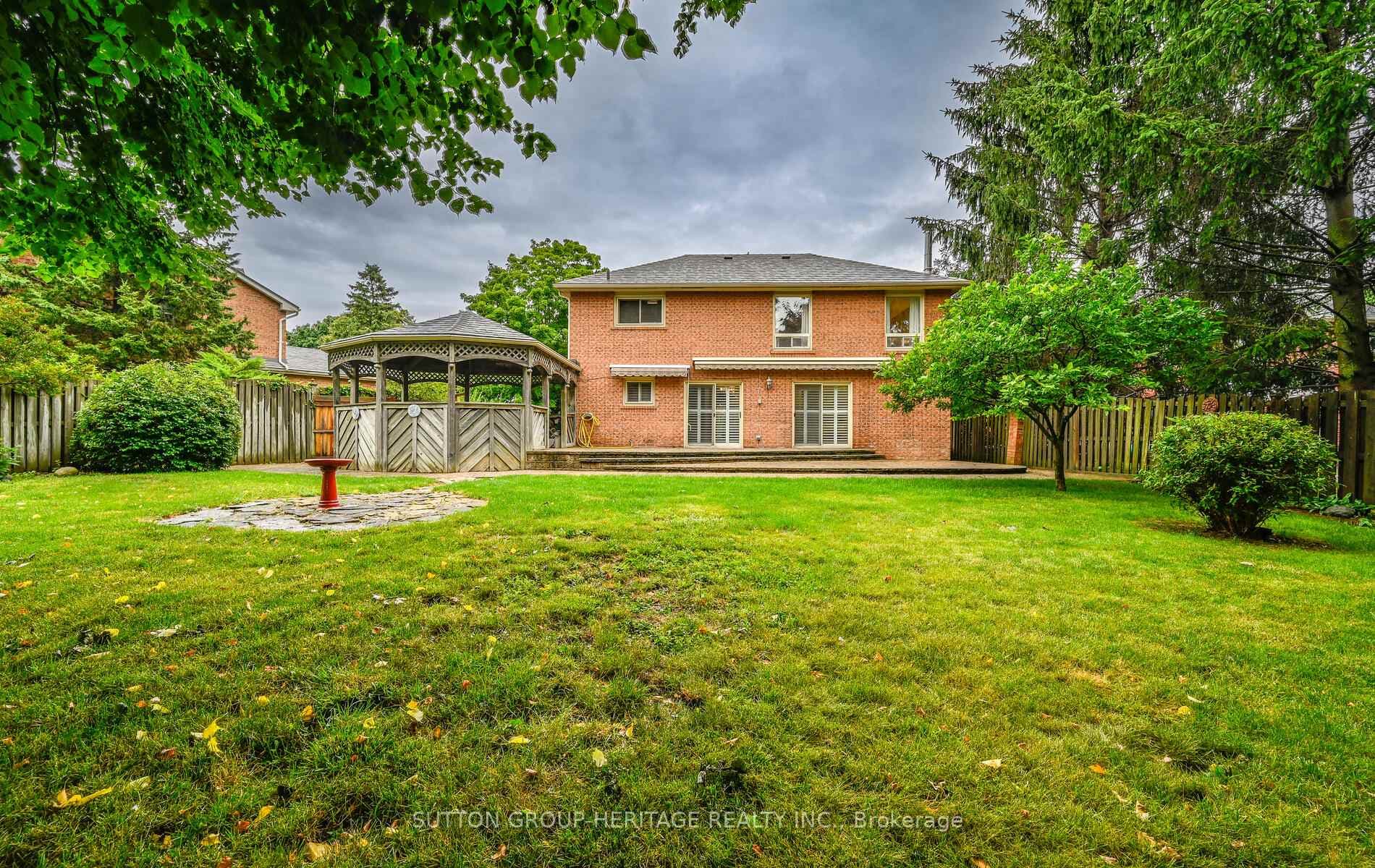 35 Glen Hill Drive photo 38