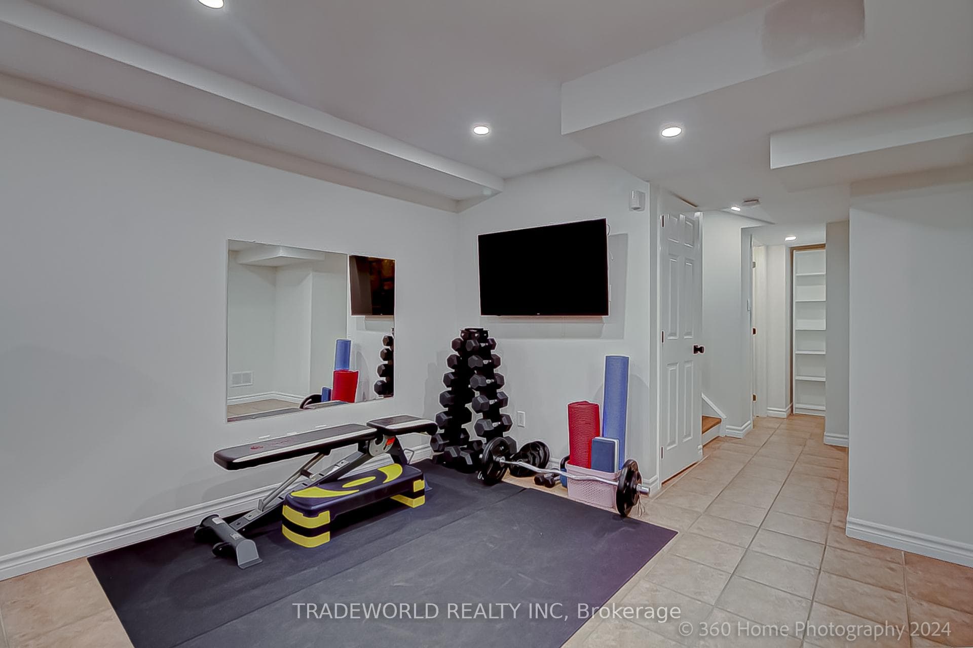 96 Carron Avenue photo 23
