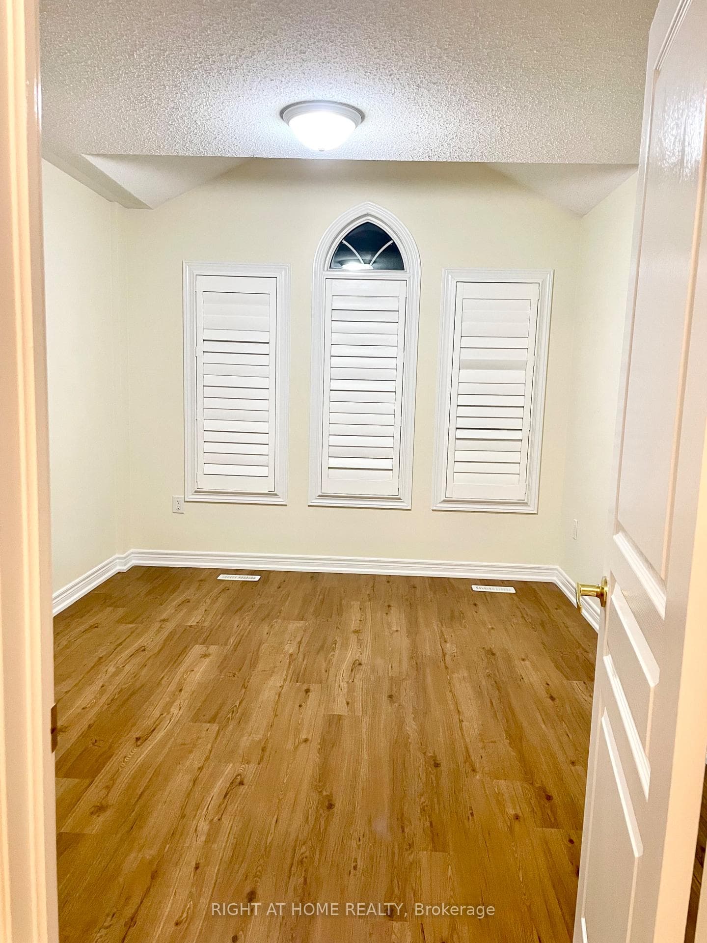 20 Haskett Drive photo 7