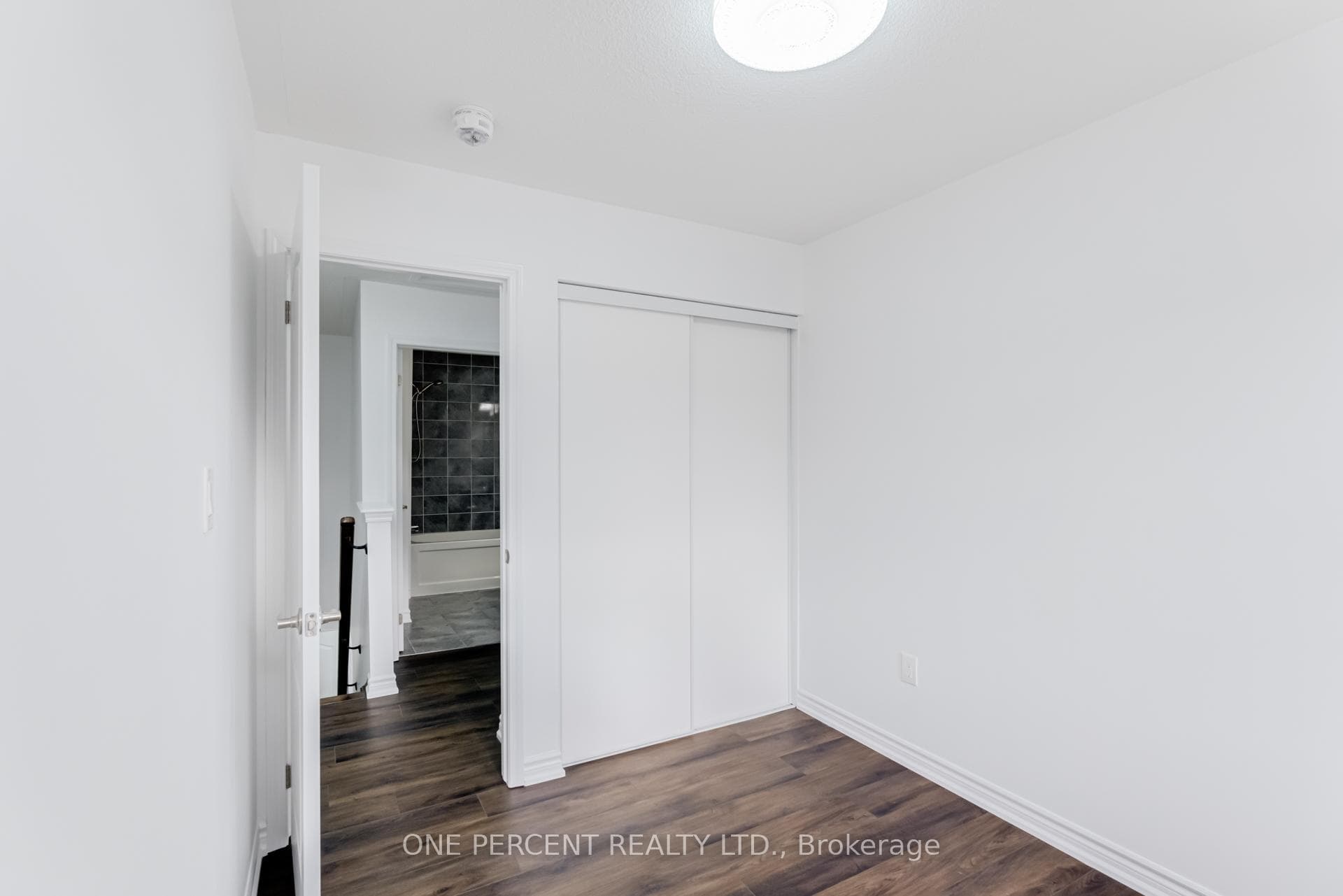 1086 Silk Street photo 27