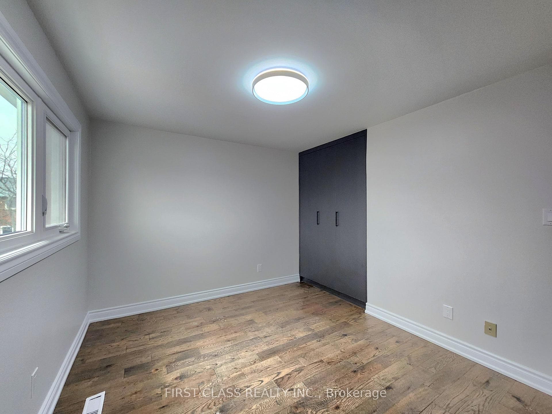 15 Strathmore Drive photo 16