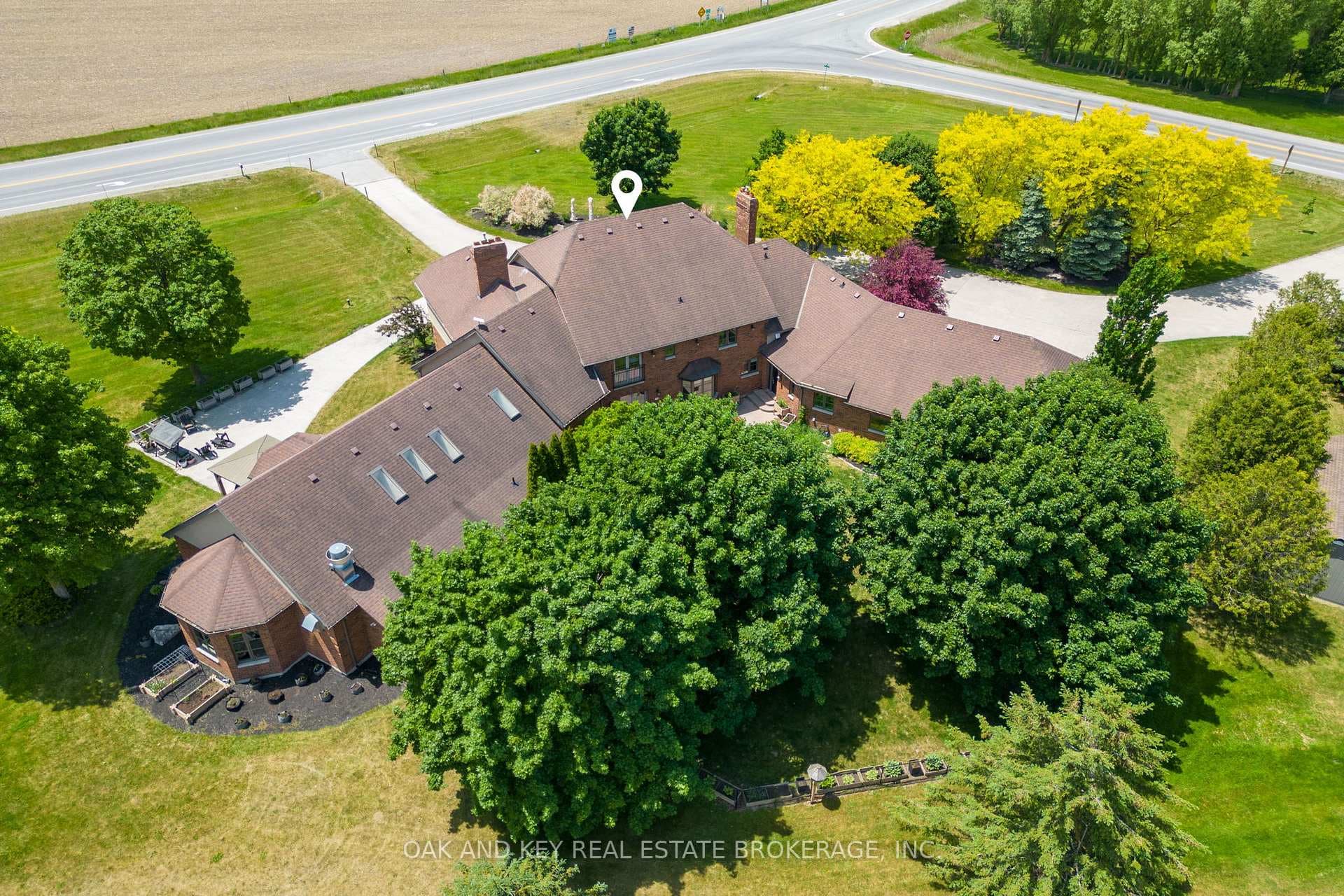 29830 Centre Road photo 3