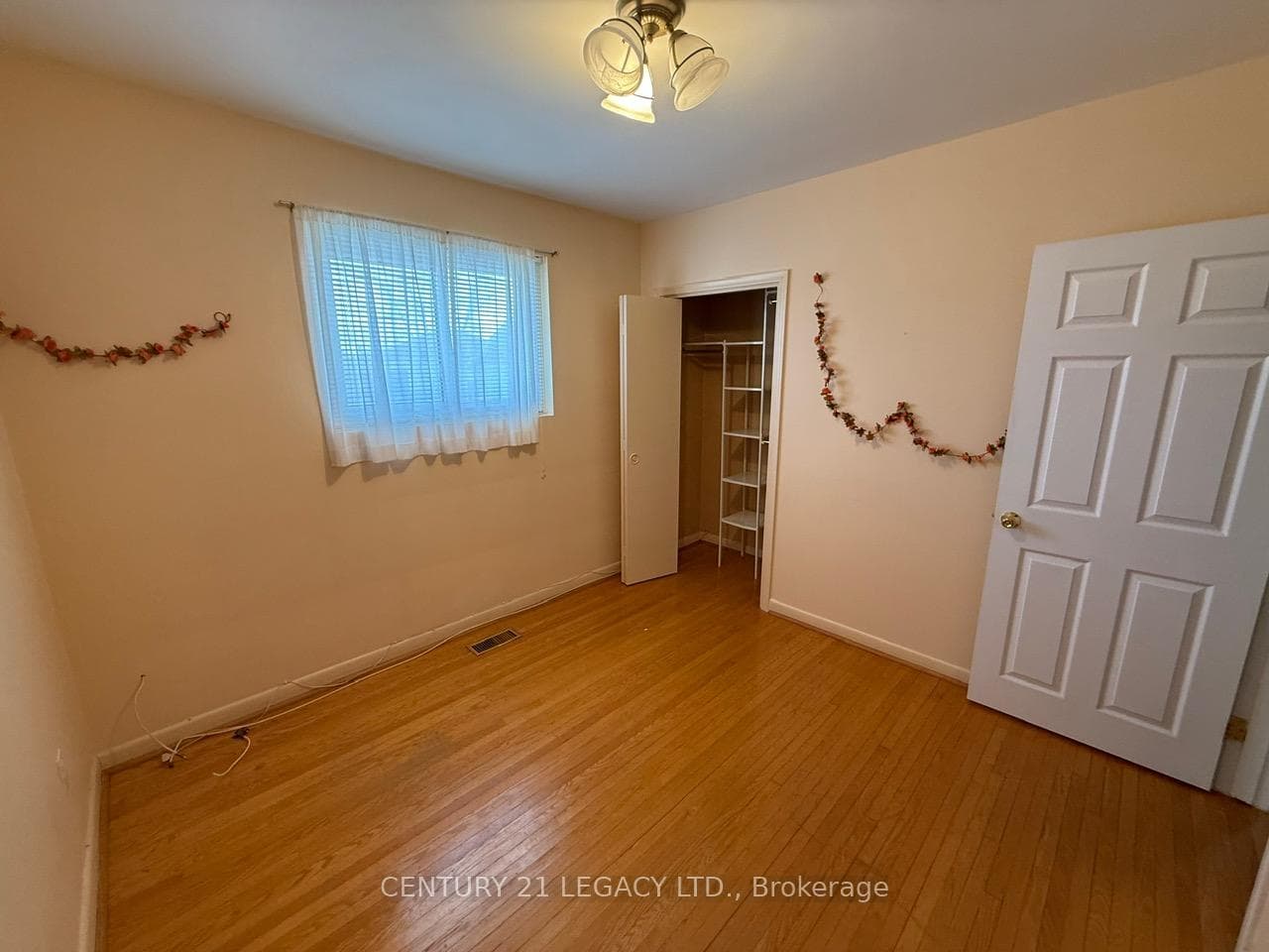 18 Harper Road Unit (Upper) photo 16