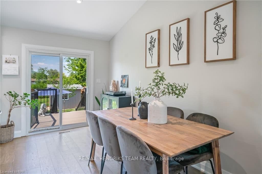 67 SHERMAN Drive photo 12