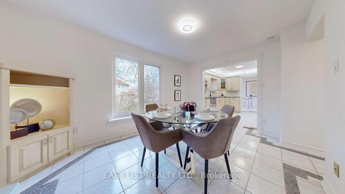 855 Queen Street Unit 1 photo 25