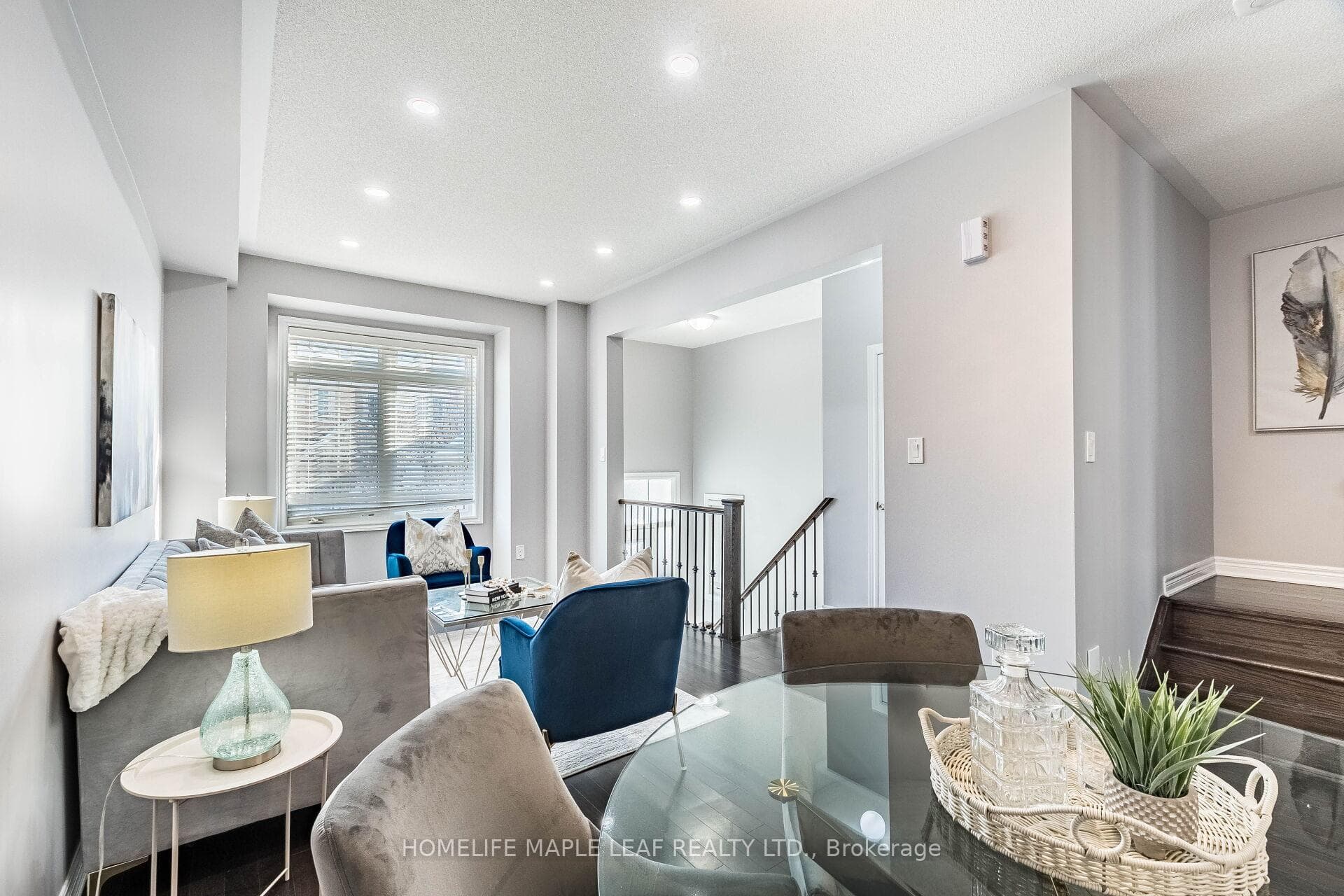 76 Rockman Crescent photo 10