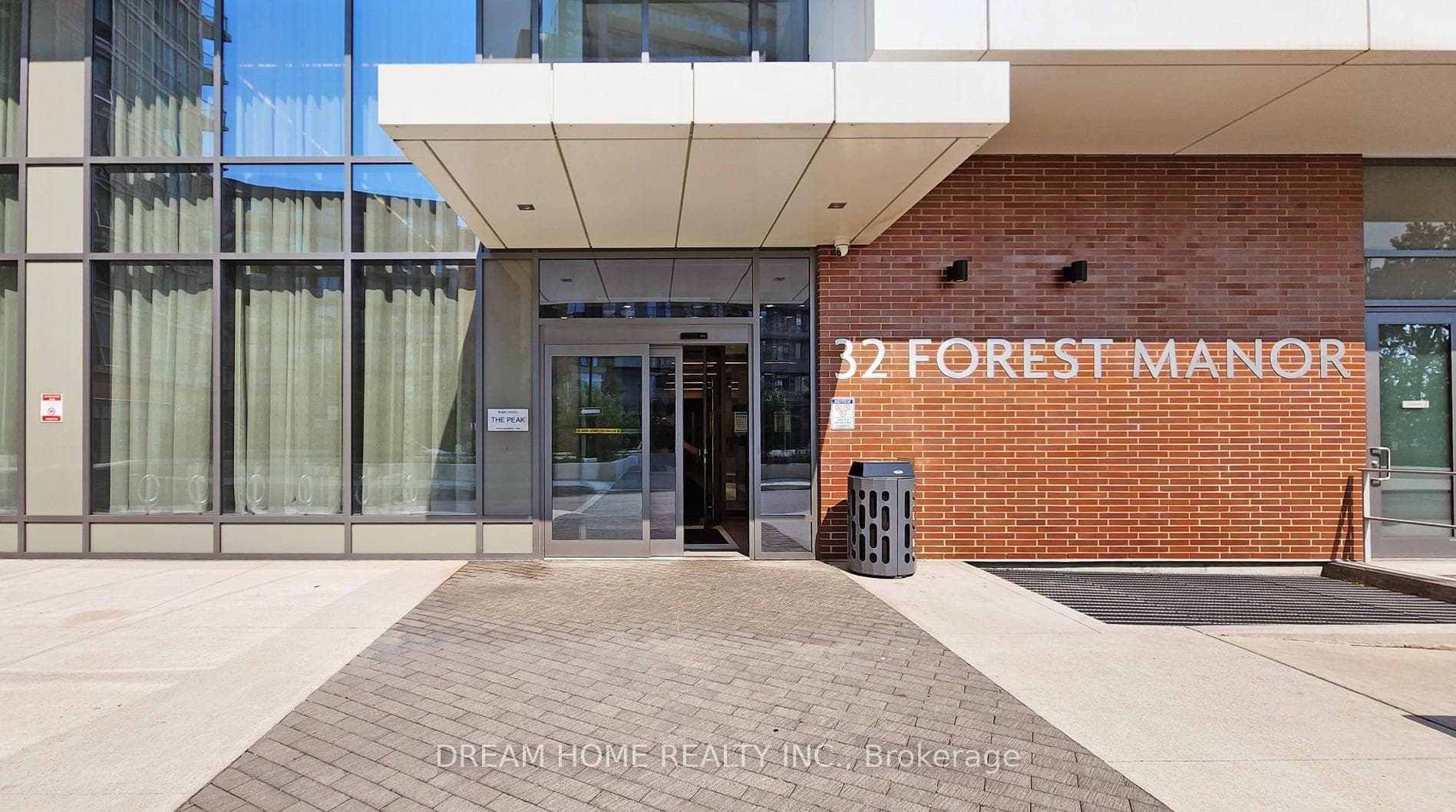 32 Forest Manor Road Unit 2902 photo 2