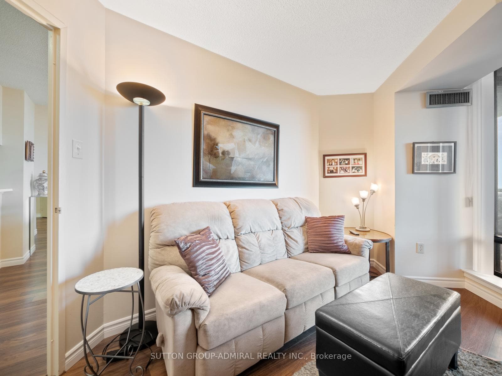 7440 Bathurst Street Unit 708 photo 10