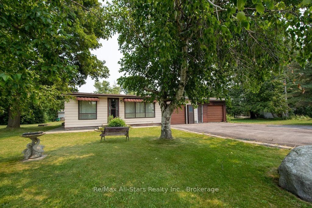9 Jones Avenue photo 1