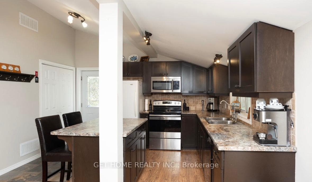 24 Hargrave Road photo 3