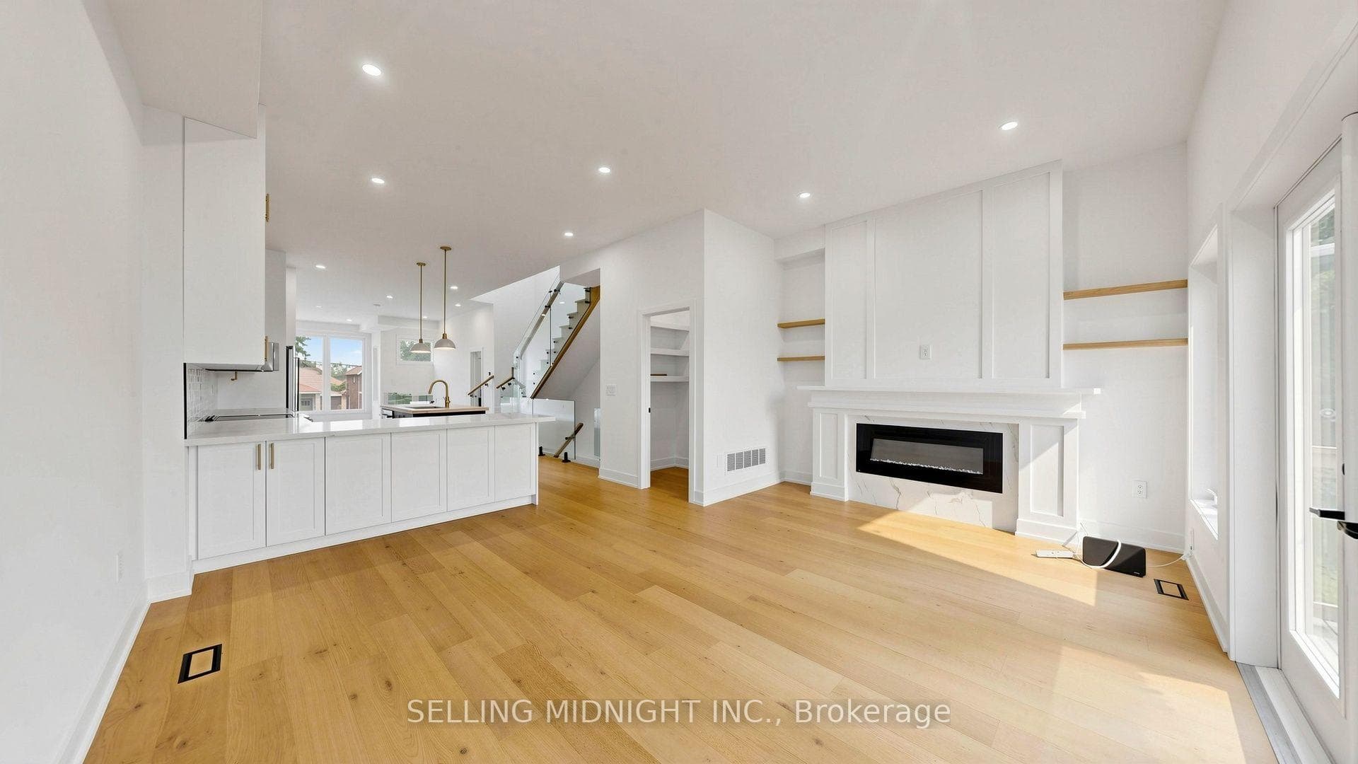42 Guthrie Avenue photo 15