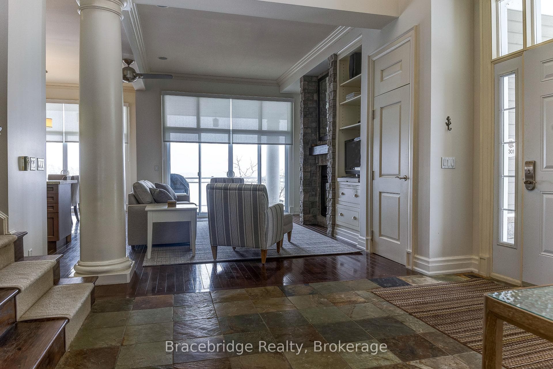 1869 Muskoka Rd 118 Highway Unit T301-D1 photo 5
