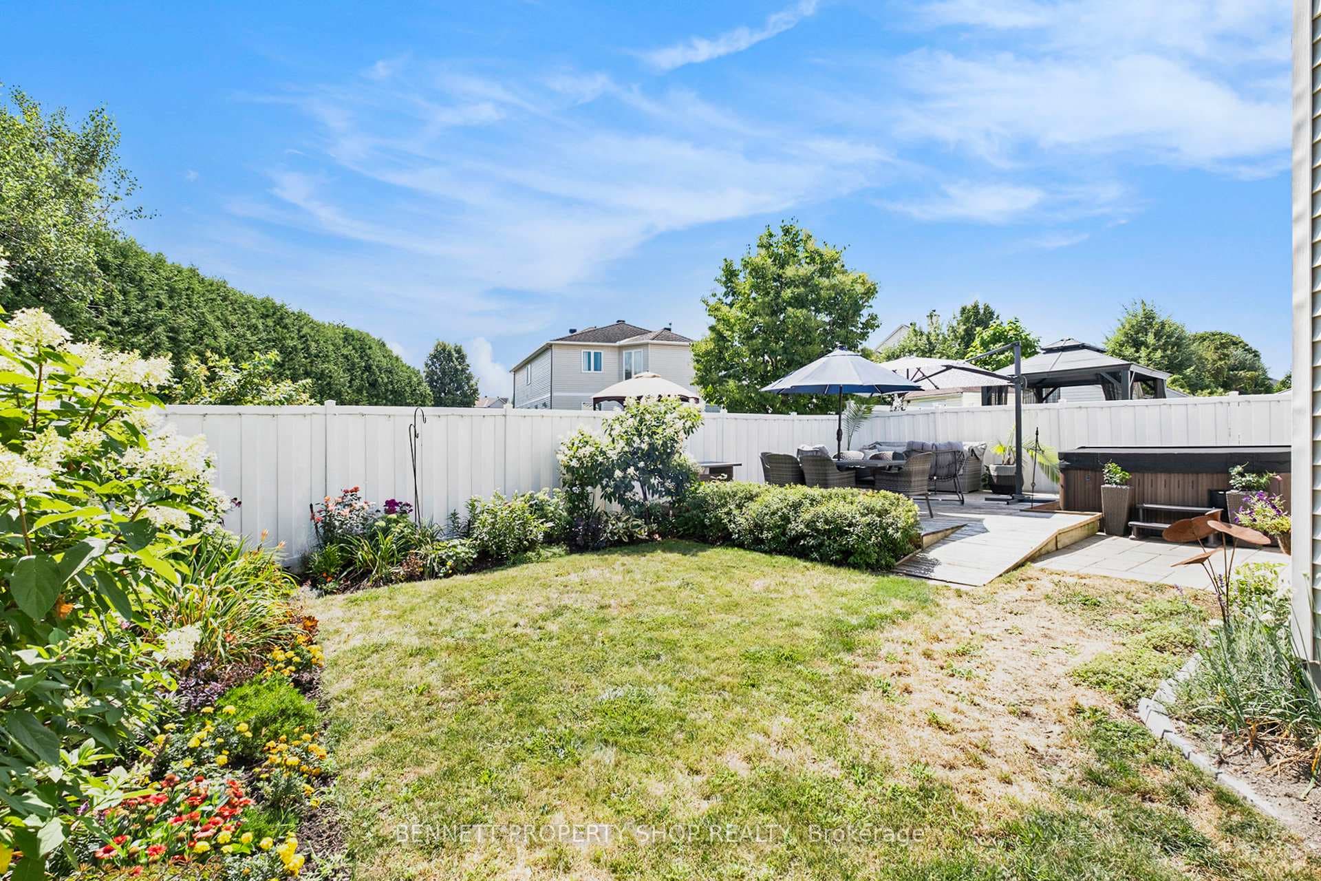 778 Montcrest Drive photo 26