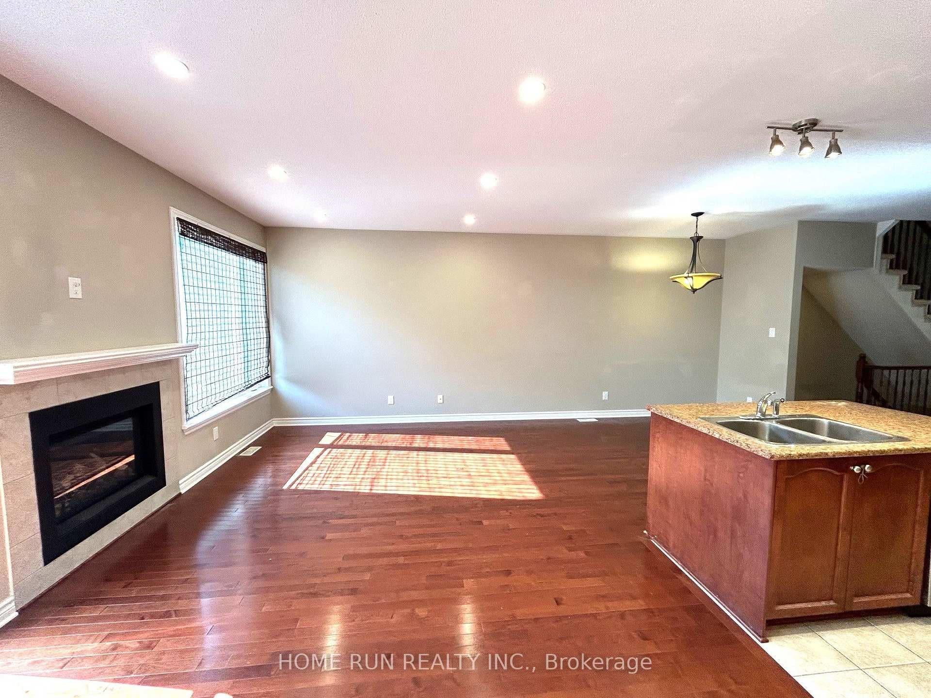 862 Fletcher Circle photo 5