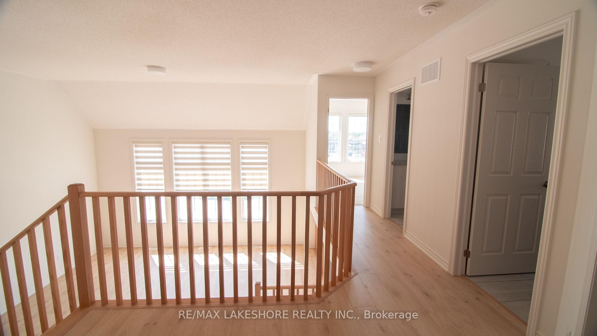 1073 Trailsview Avenue photo 10