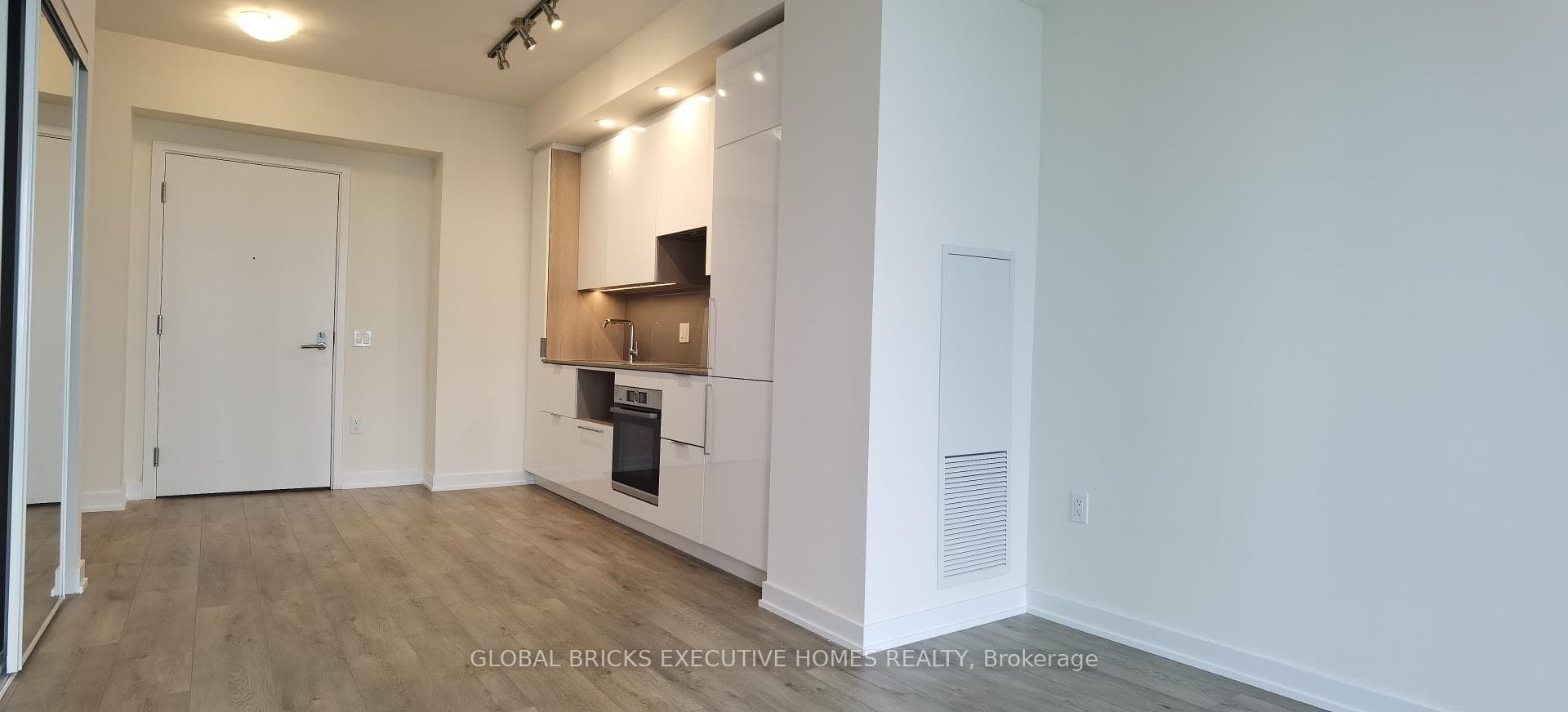 28 Freeland Street Unit 4503 photo 14