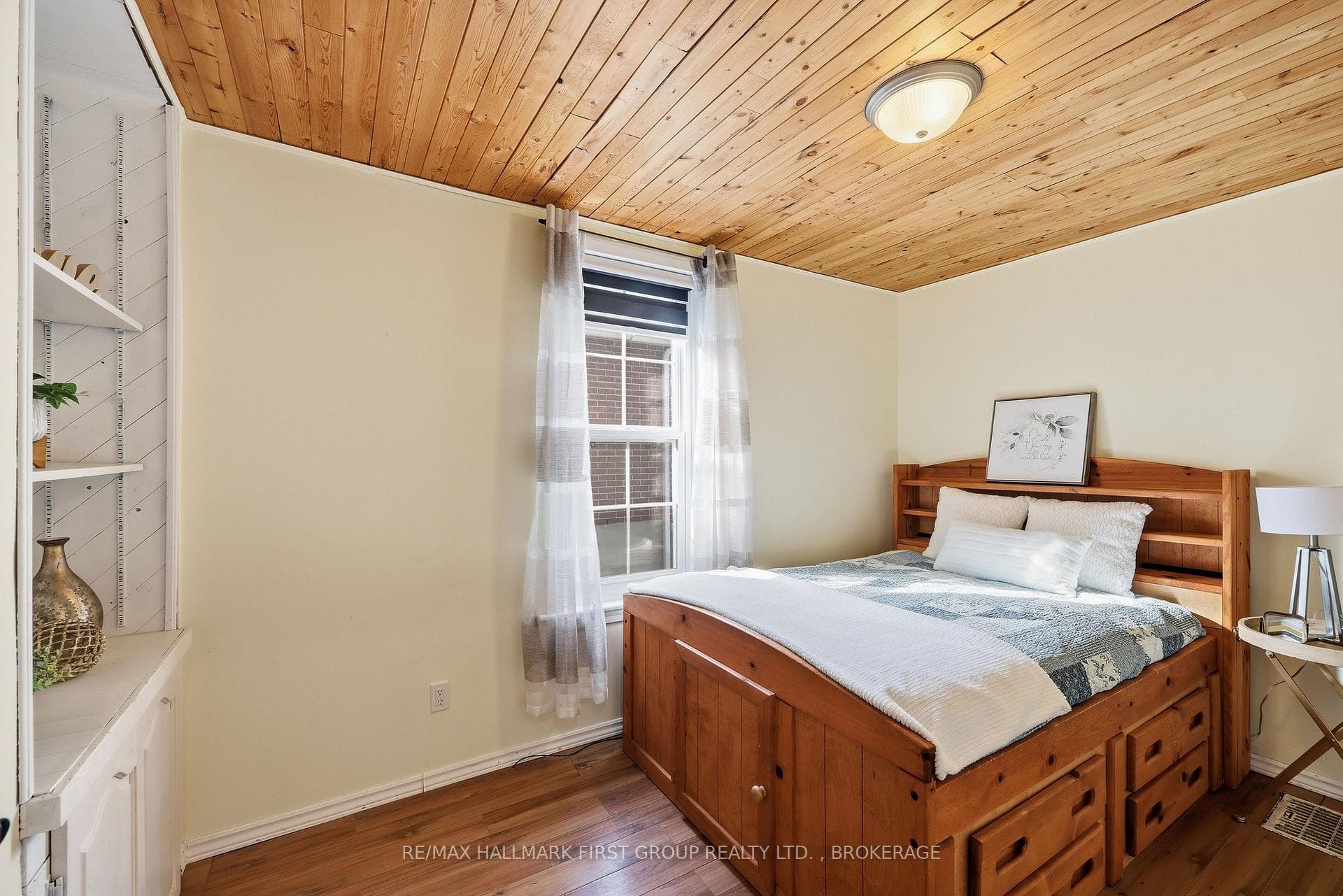 125 Birch Street photo 10