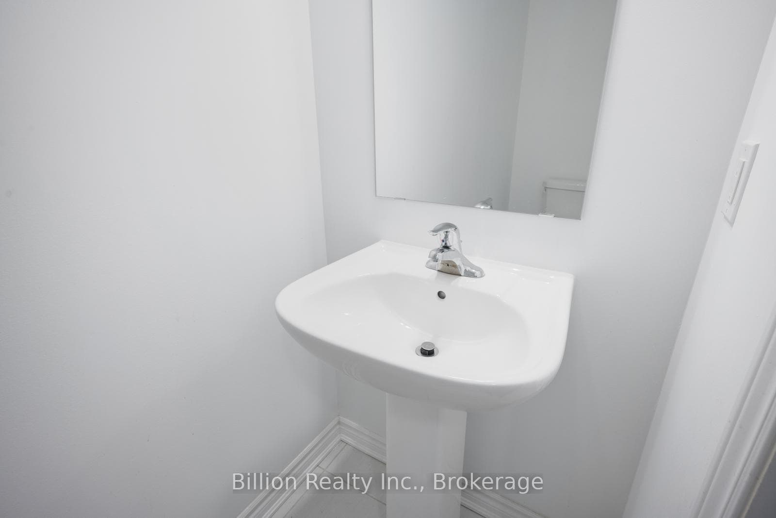 17 Springdale Avenue photo 32
