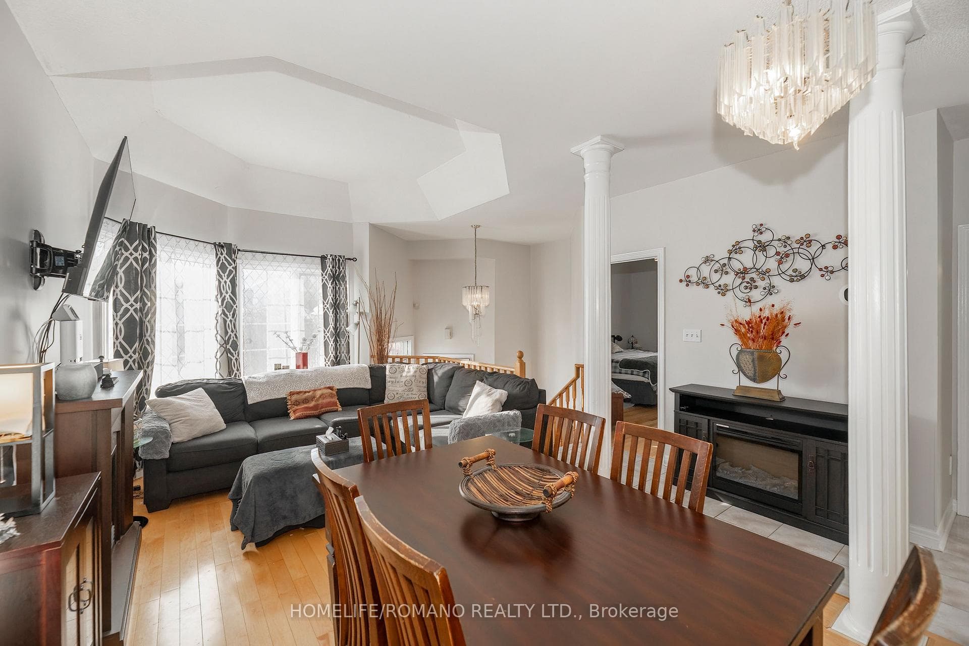 25 Bedell Crescent photo 17