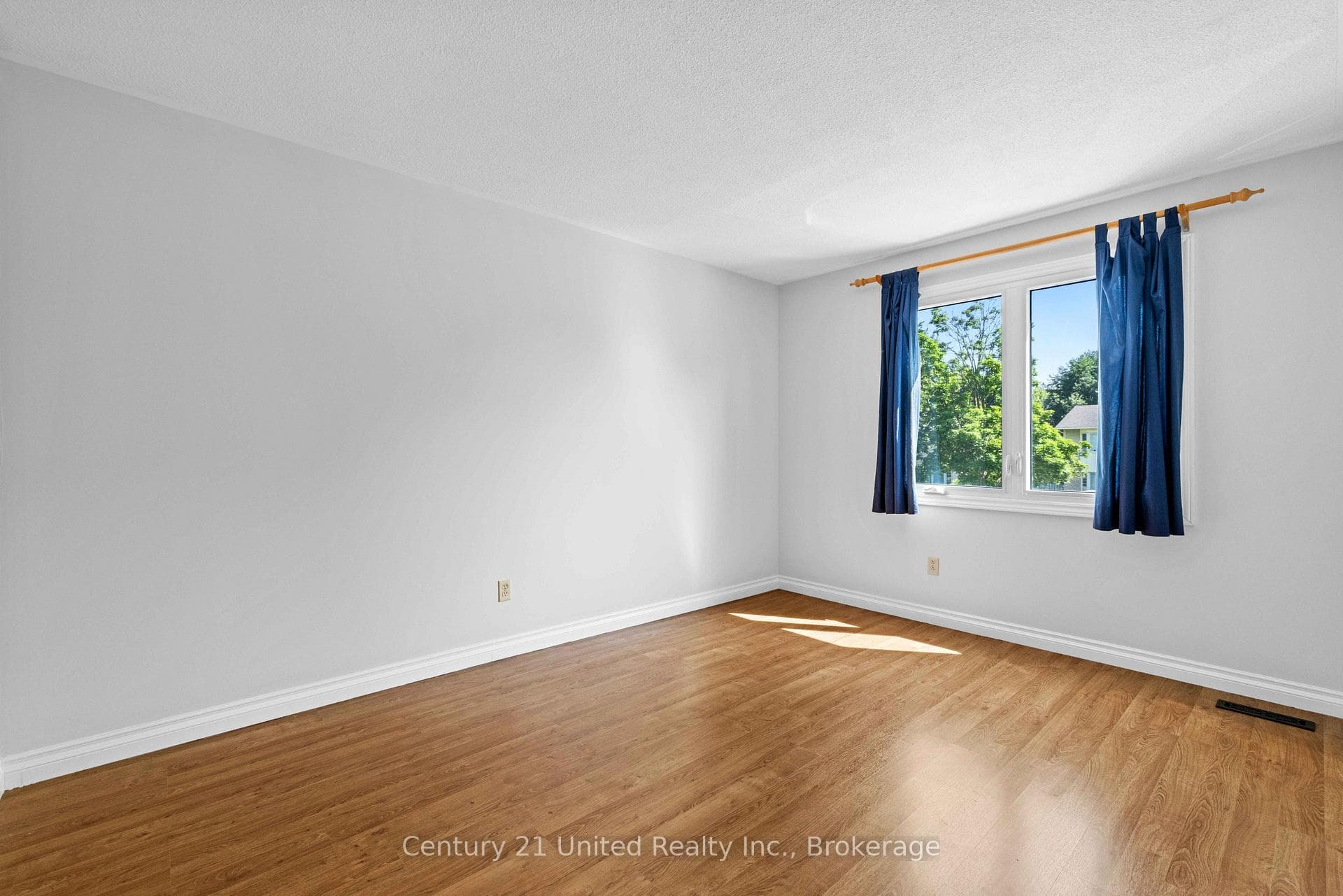 518 Reynolds Street photo 23