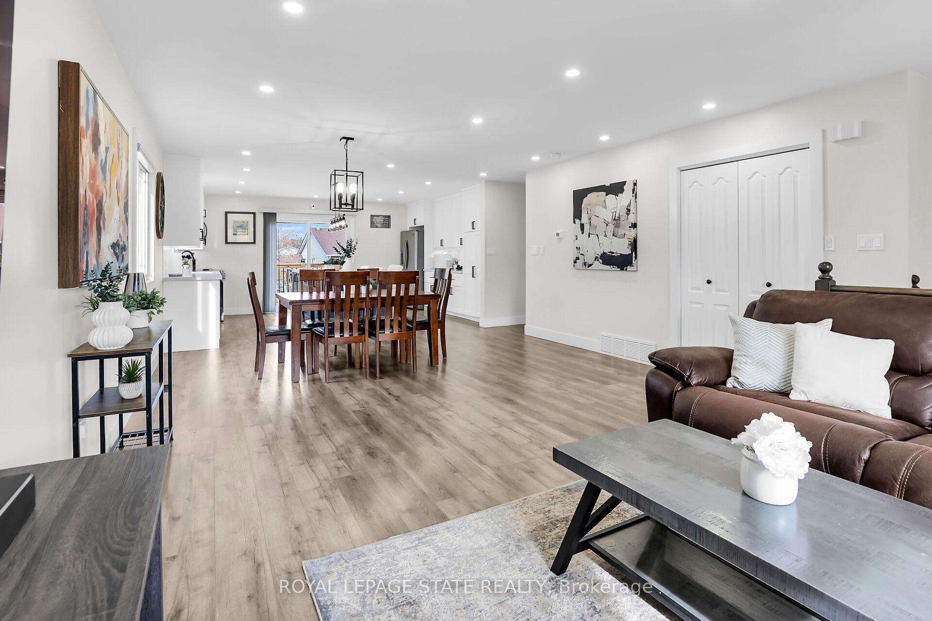 4931 Homestead Drive photo 6