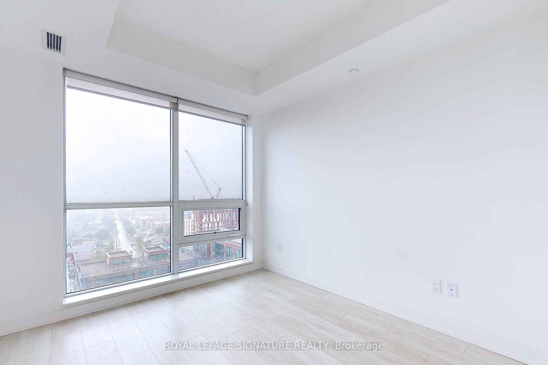 31 Tippett Road Unit 1517 photo 10