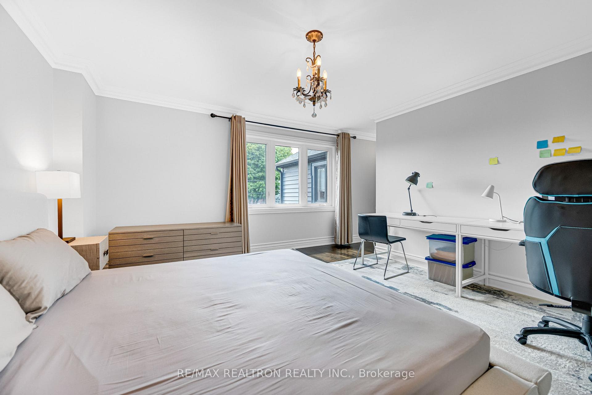 37 Stuart Crescent photo 43