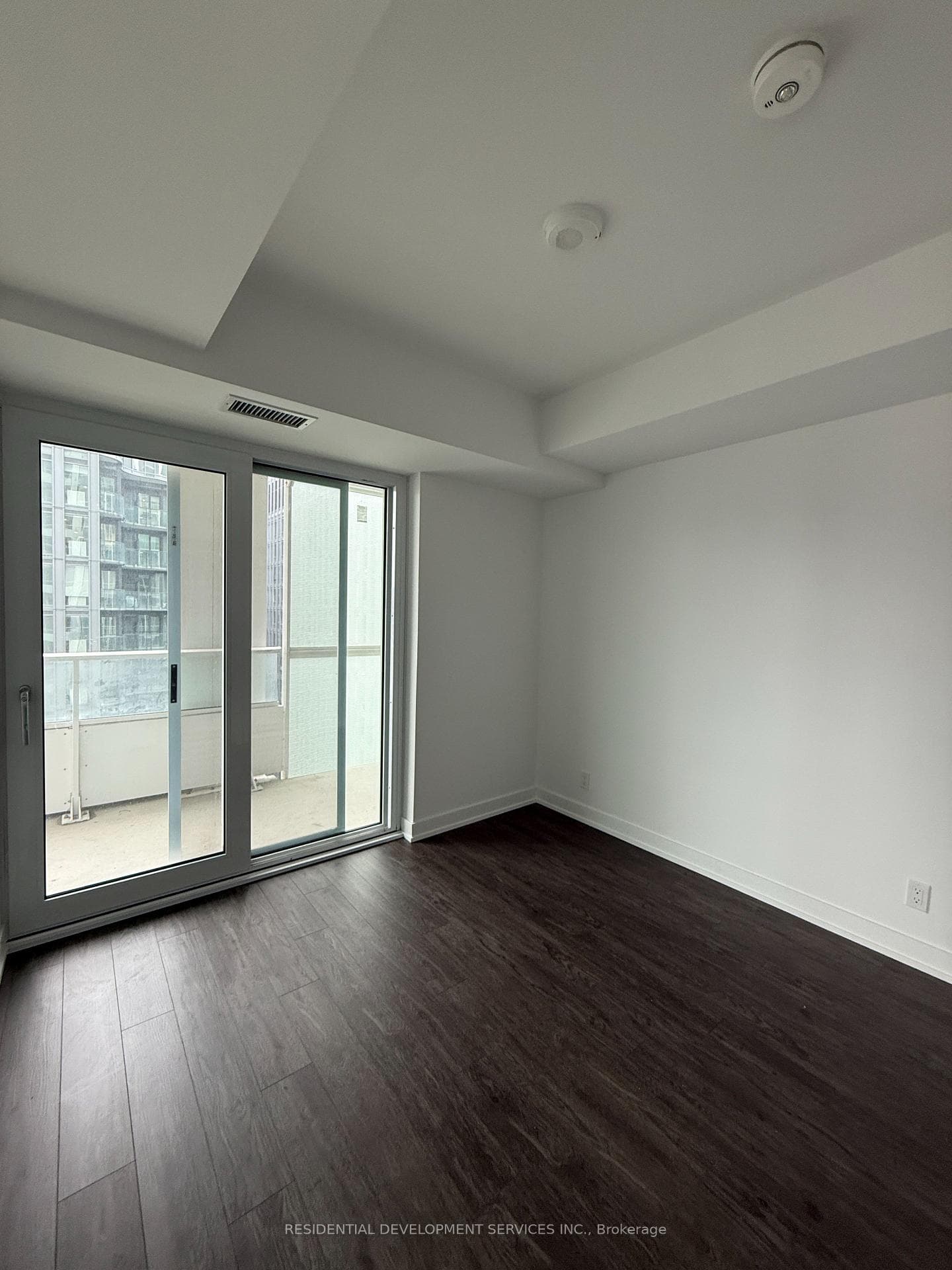 88 Queen Street Unit 2711 photo 5
