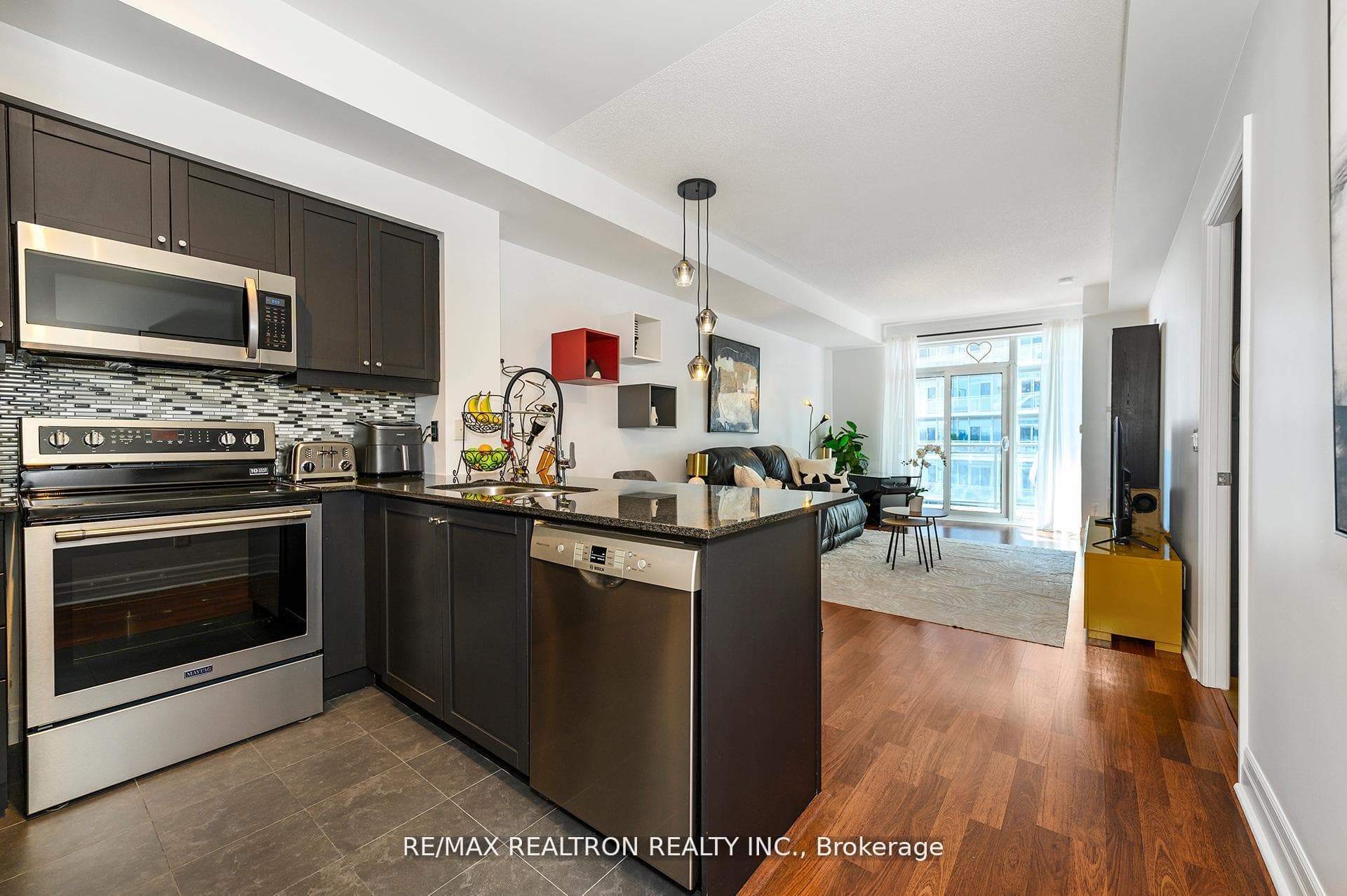 58 Marine Parade Drive Unit 606 photo 12