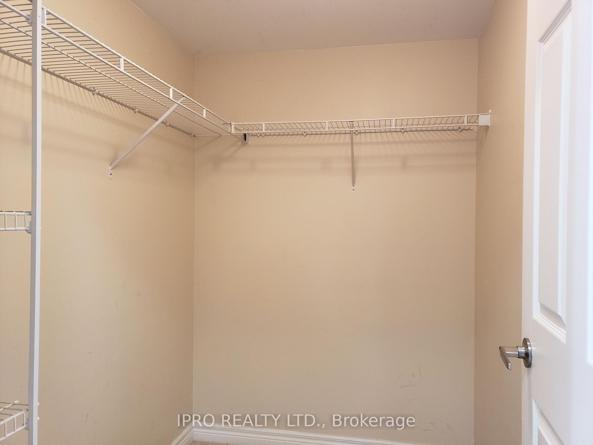 310 Burnhamthorpe Road Unit 2809 photo 8