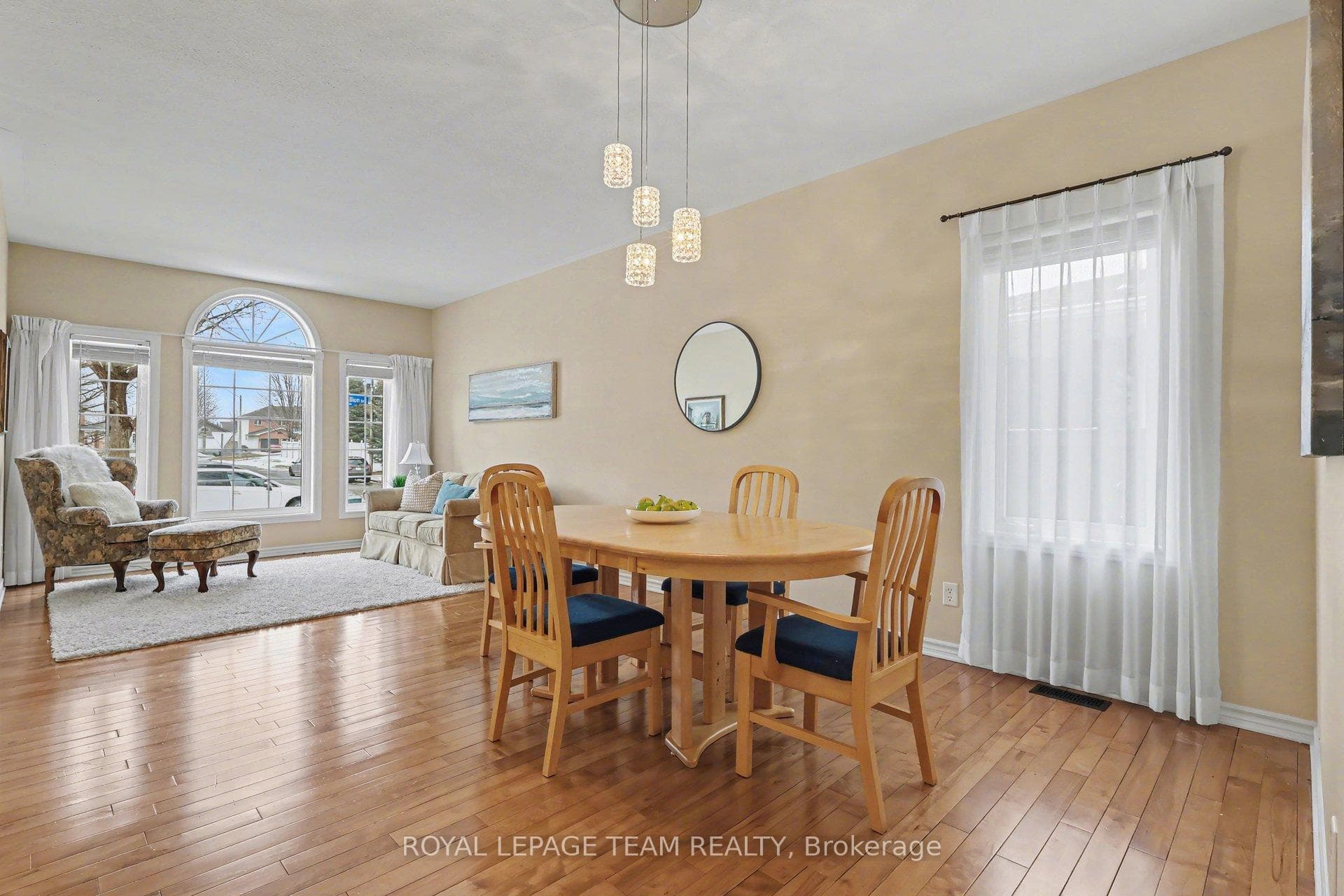 751 Vermillion Drive photo 10