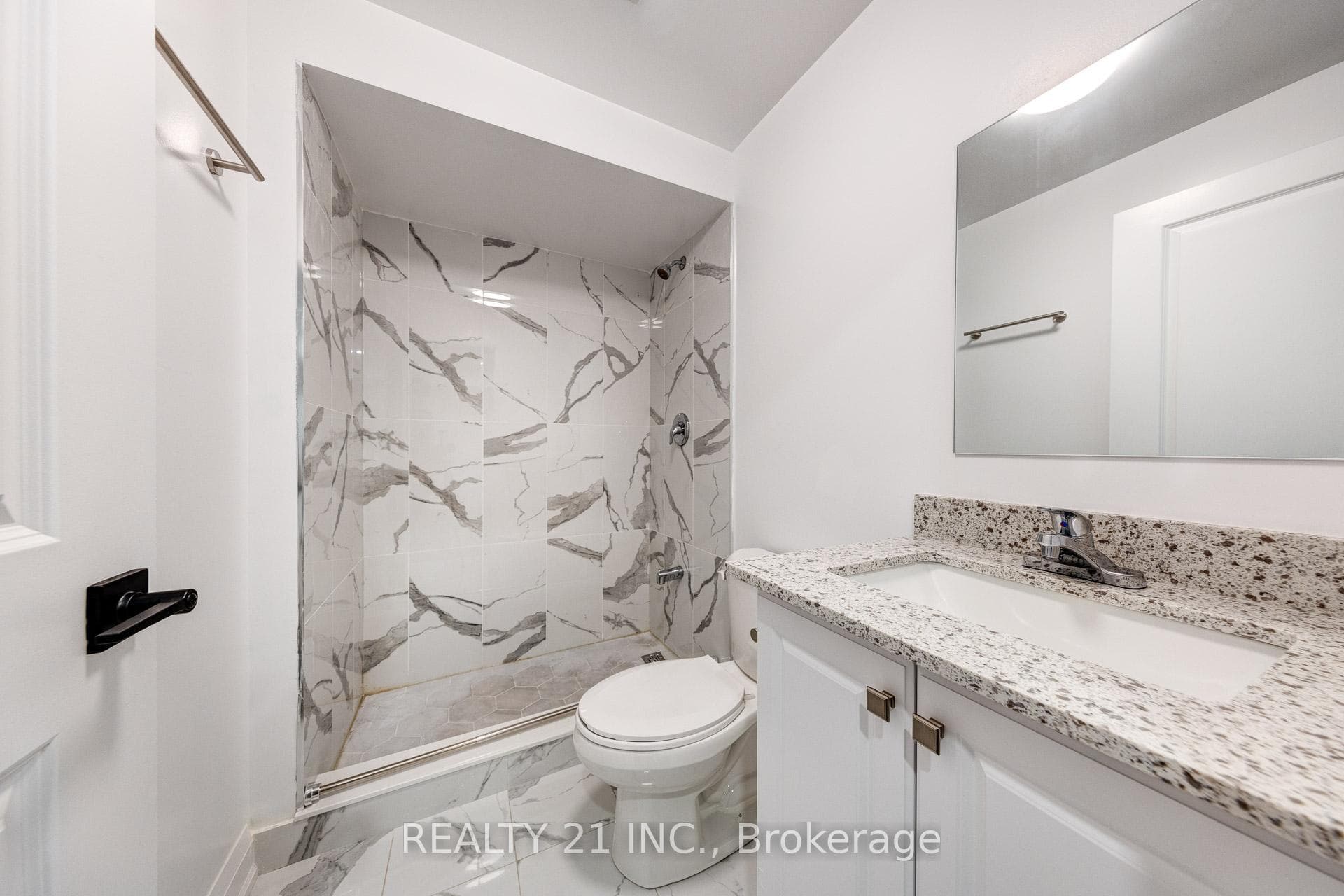 91 Chelliah Court photo 35