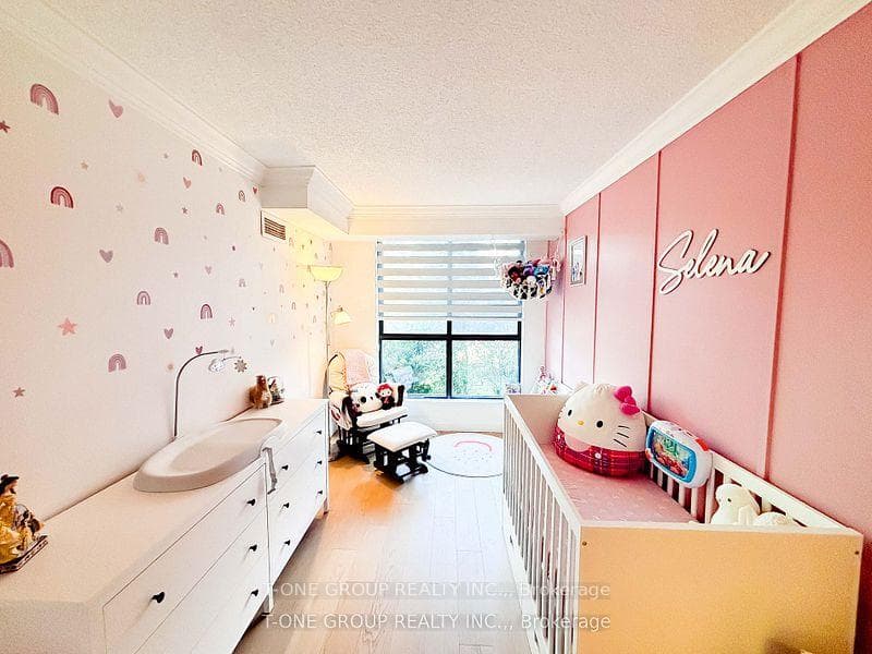 8 Silverbell Grove Unit 206 photo 6