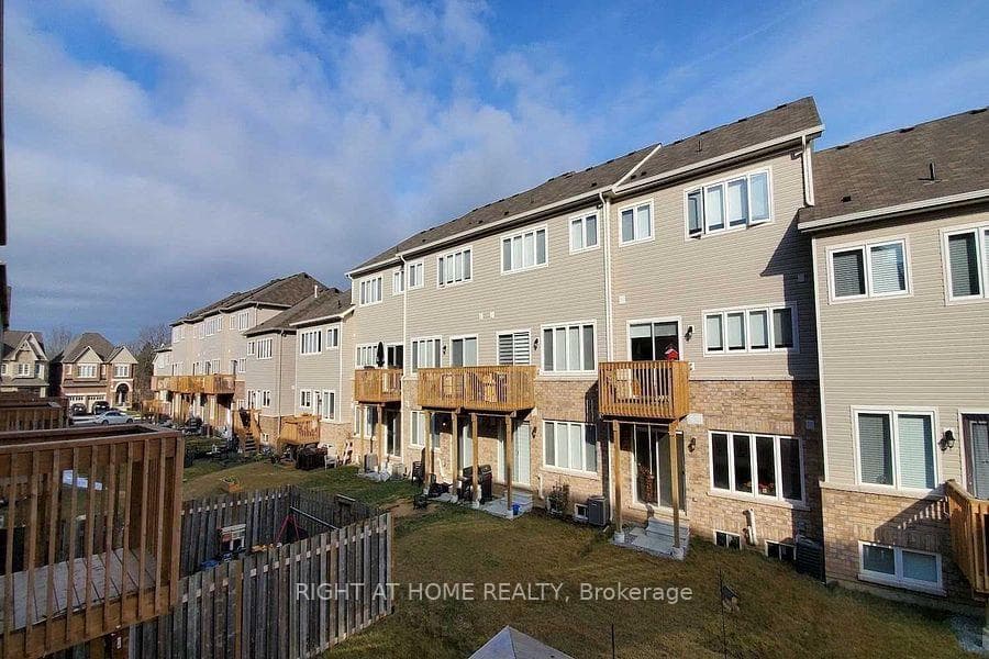 4062 Maitland Street photo 25