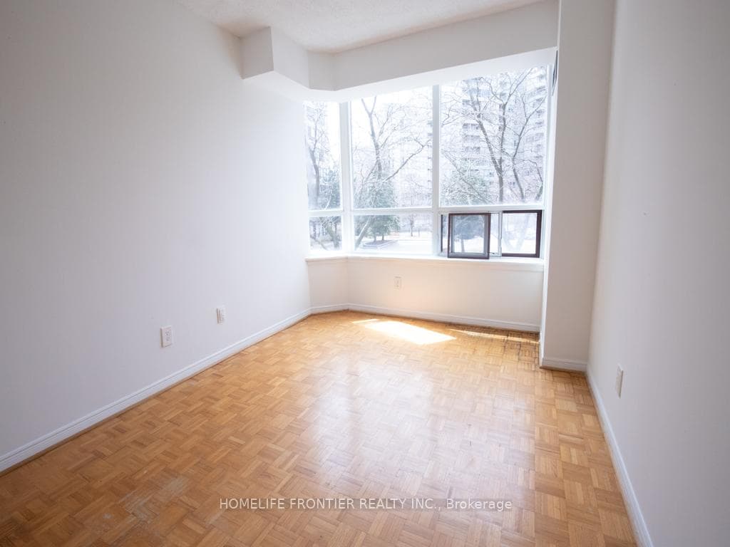 81 Townsgate Drive Unit 210 photo 6