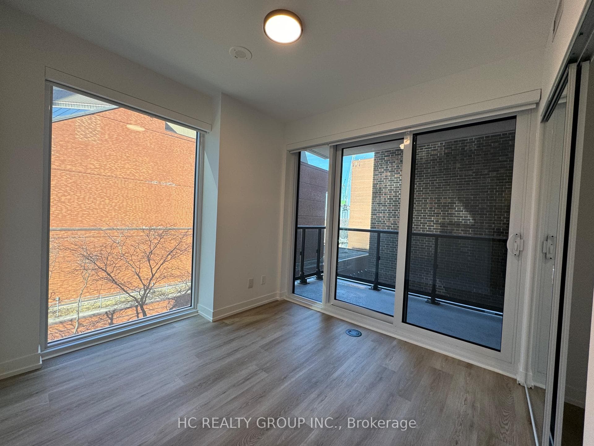 771 Yonge Street Unit 608 photo 15