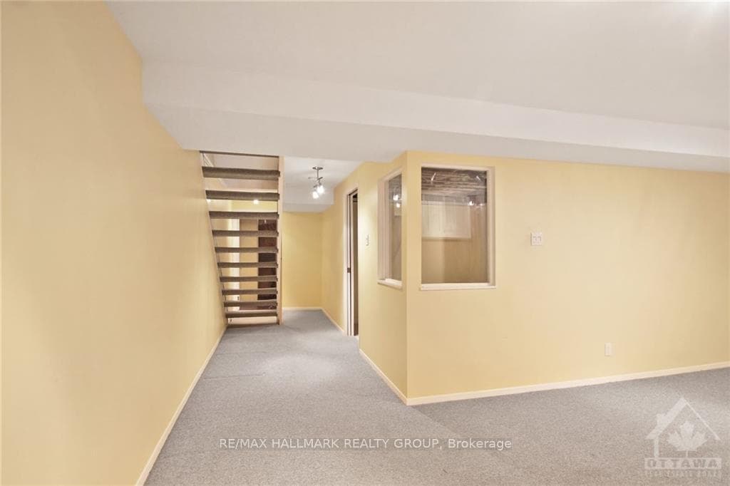 137 MCCLELLAN Road photo 25
