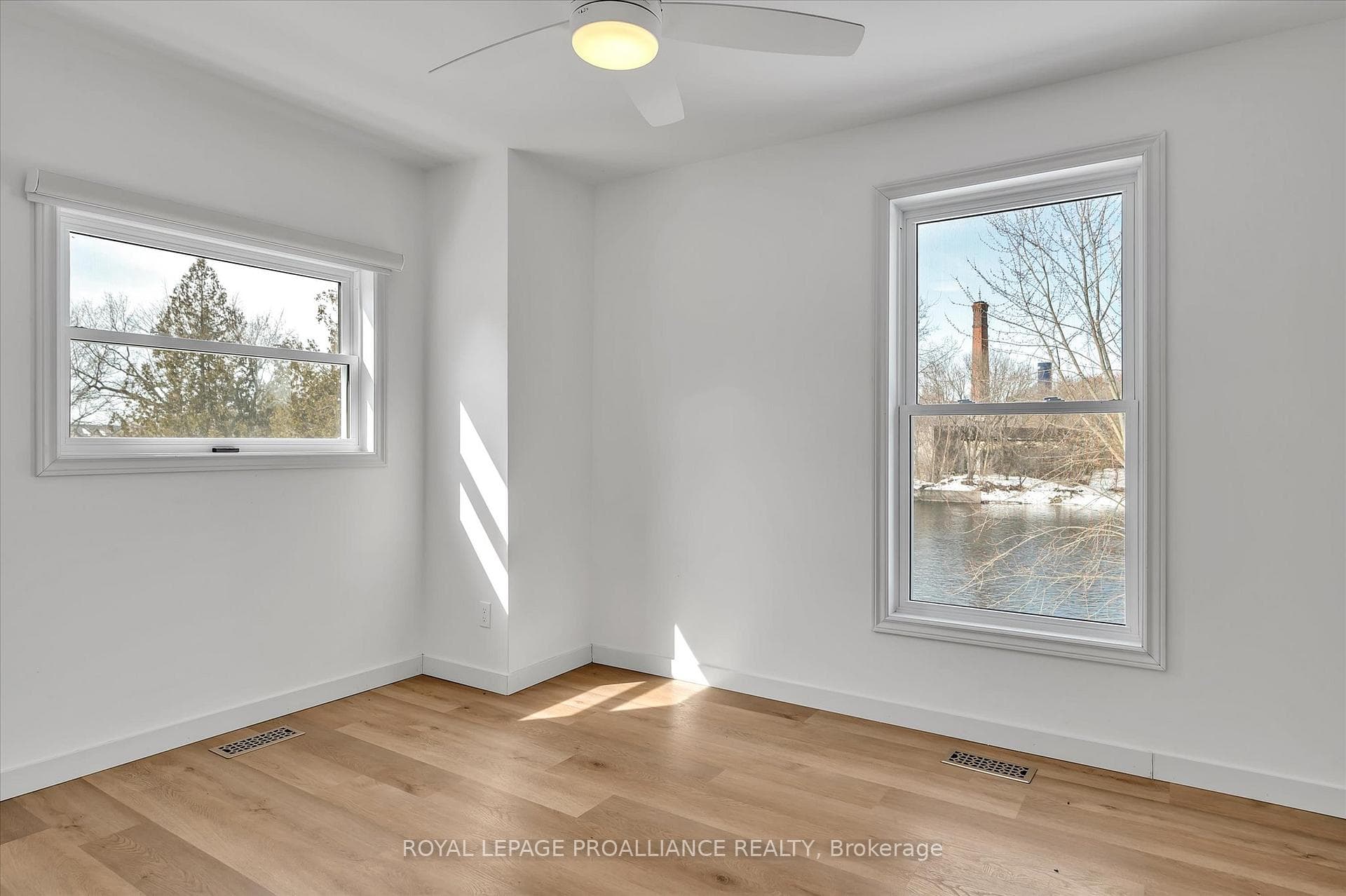 95 Cedar Drive photo 25