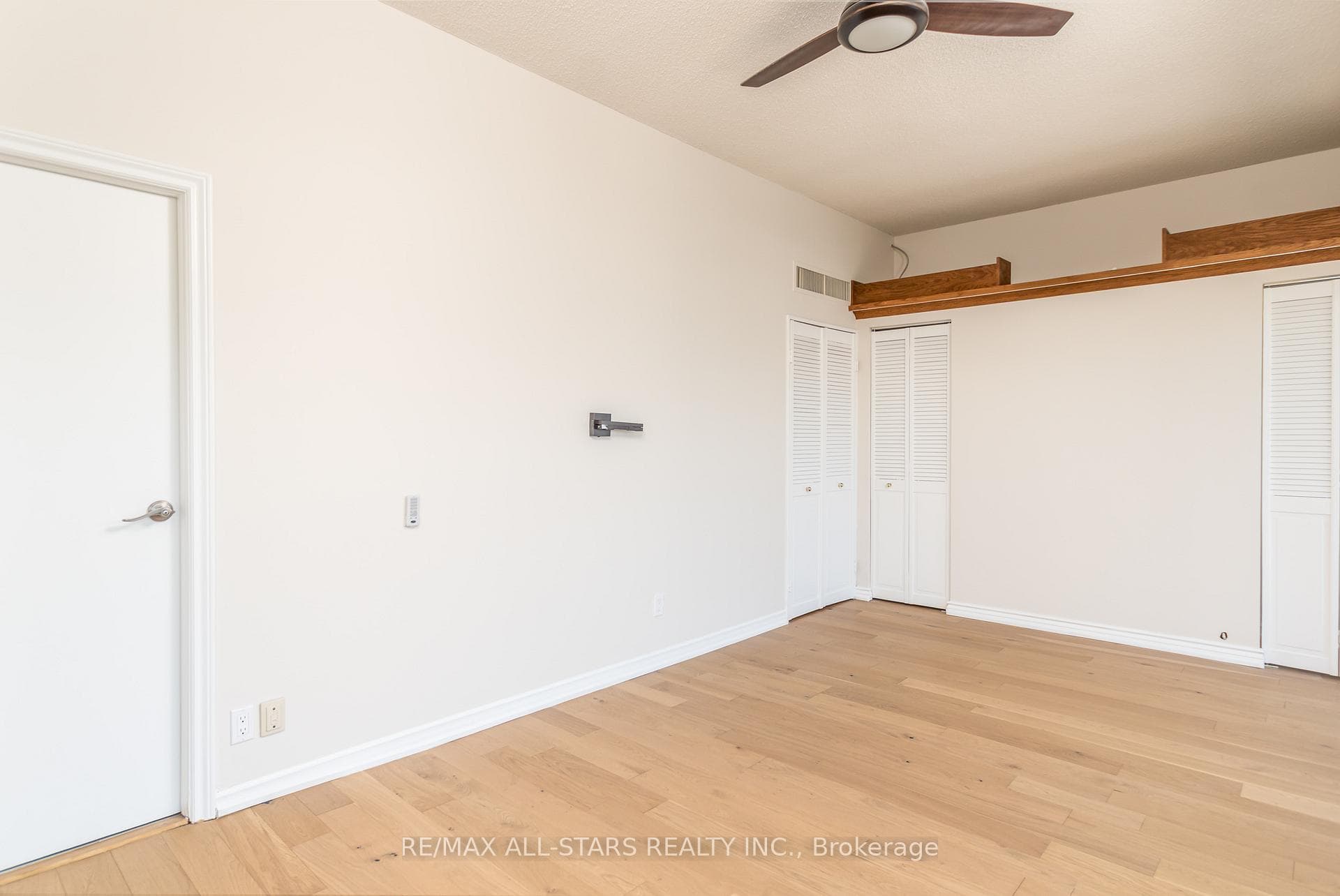 55 Harbour Square Unit 3617 photo 19